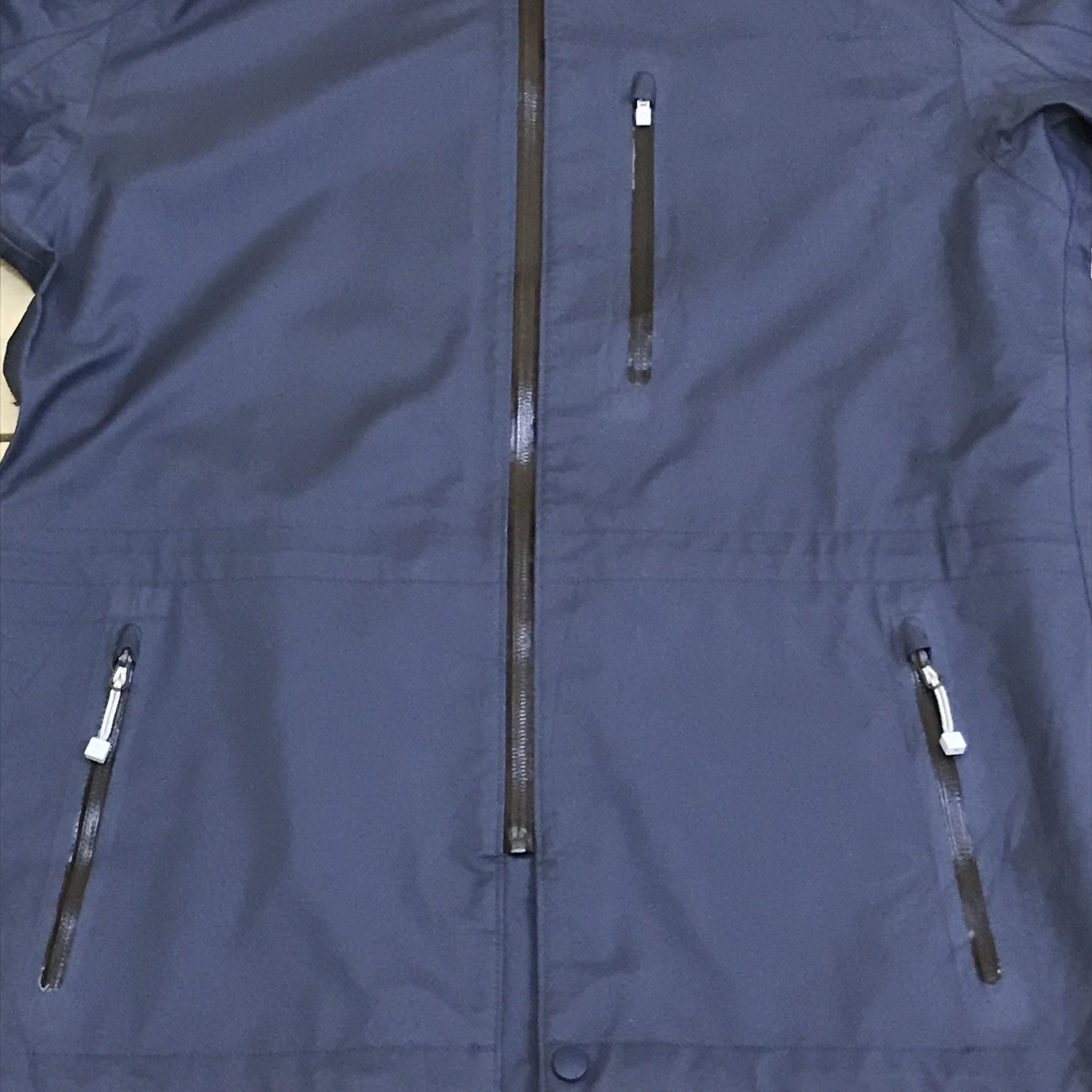 Japanese Brand × Uniqlo Z318 COMBO UNIQLO TECHWEAR RAIN JACKET AND LONGSLEEVE TEE Size US M / EU 48-50 / 2 - 3 Thumbnail