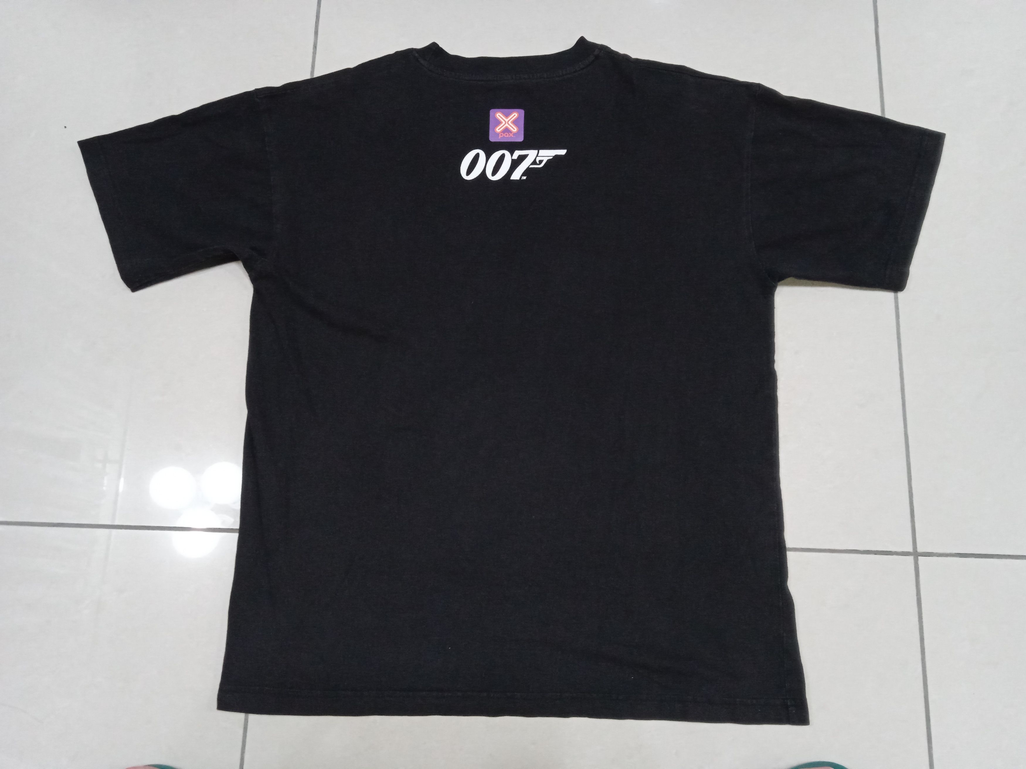 Vintage VINTAGE 00s James Bond Casino Royale Asia Promo Size US M / EU 48-50 / 2 - 2 Thumbnail