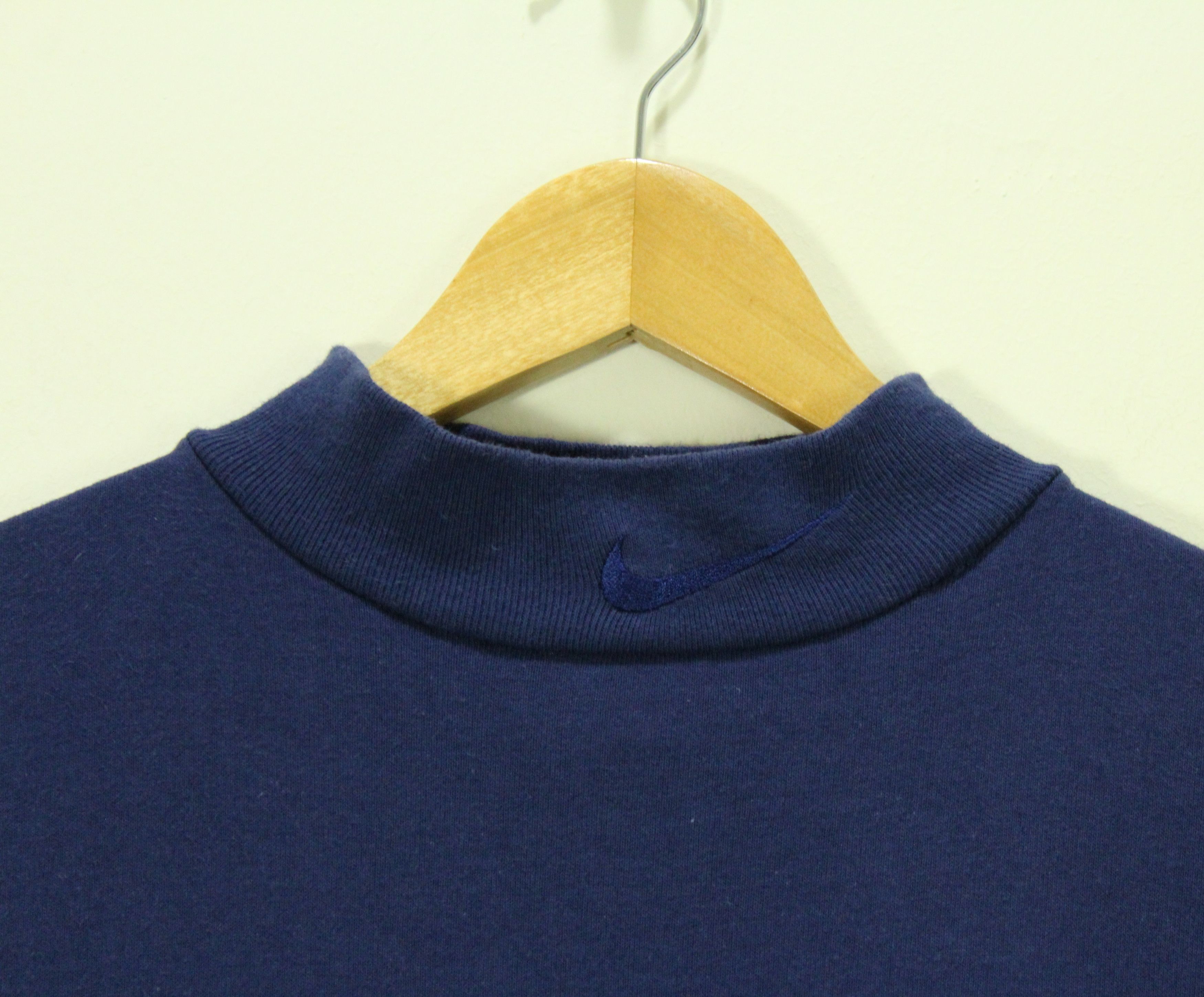 Nike × Vintage Vintage 90s Nike T Shirt Center Swoosh Heavyweight Cotton Size US M / EU 48-50 / 2 - 3 Thumbnail