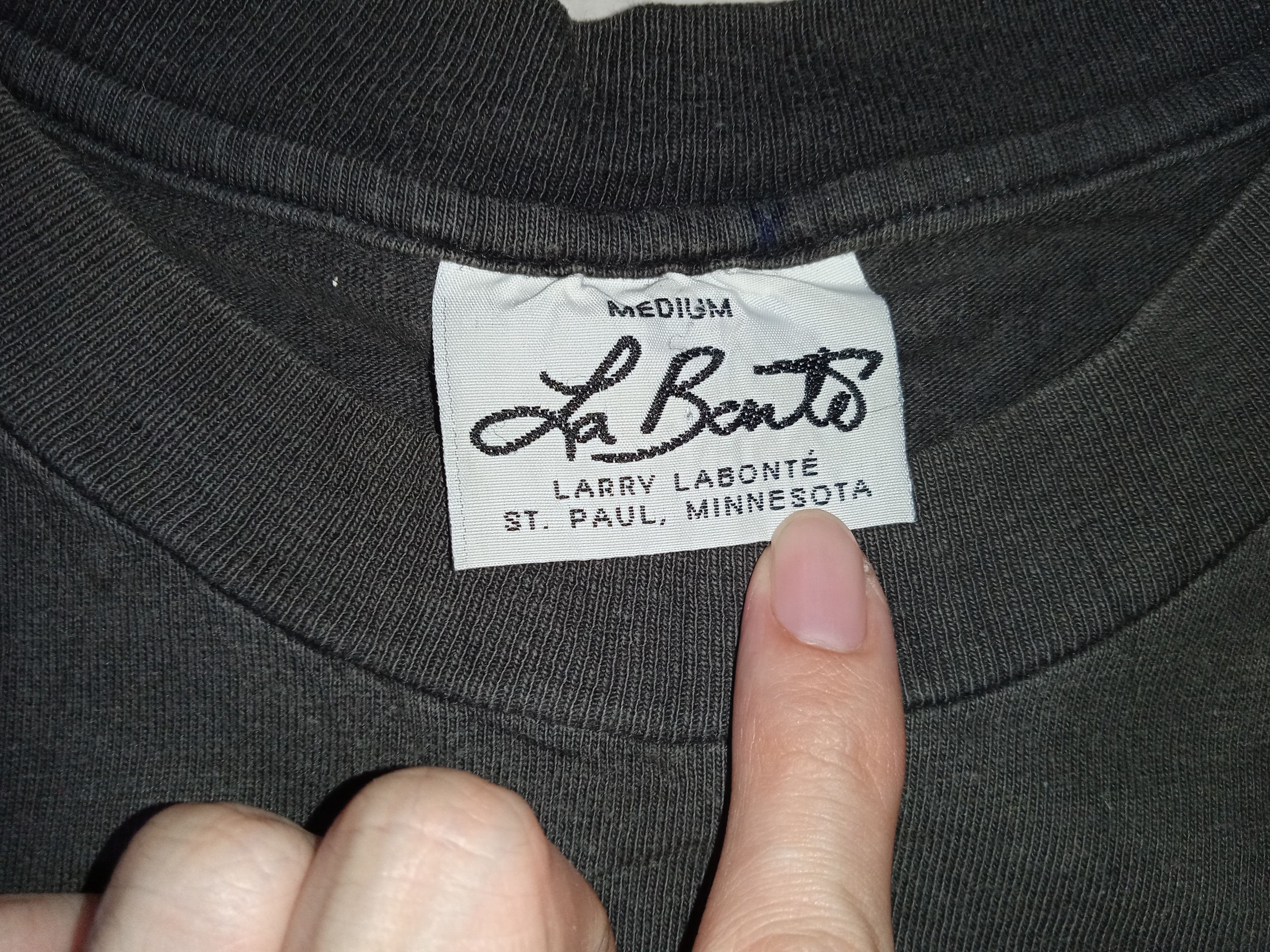 Vintage Vintage Larry Labonté Photography 90s T Shirt Size US M / EU 48-50 / 2 - 4 Thumbnail