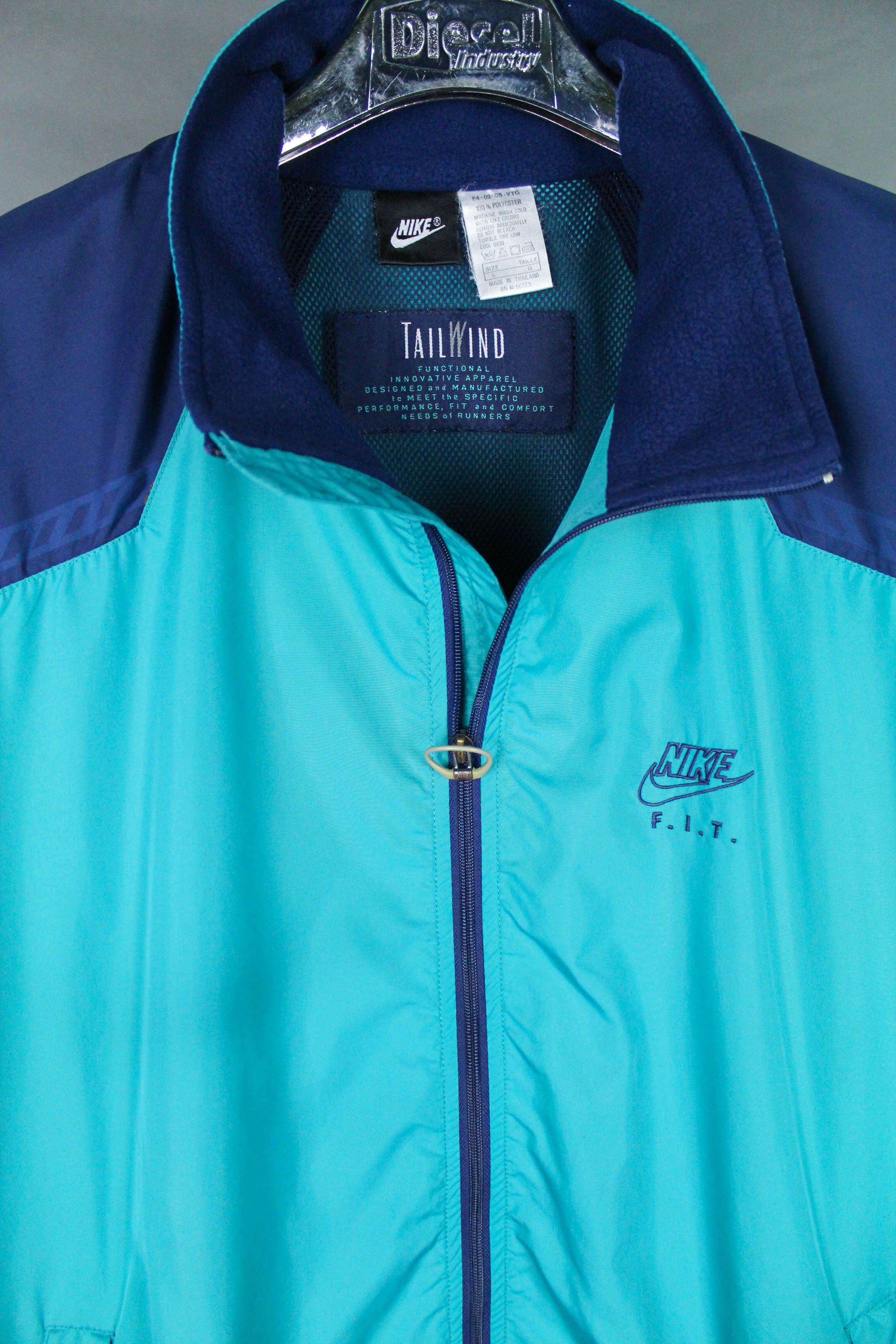 Nike Nike FIT Vintage 90s Light Tail Wind Oversized Nylon Jacket Size US L / EU 52-54 / 3 - 7 Thumbnail