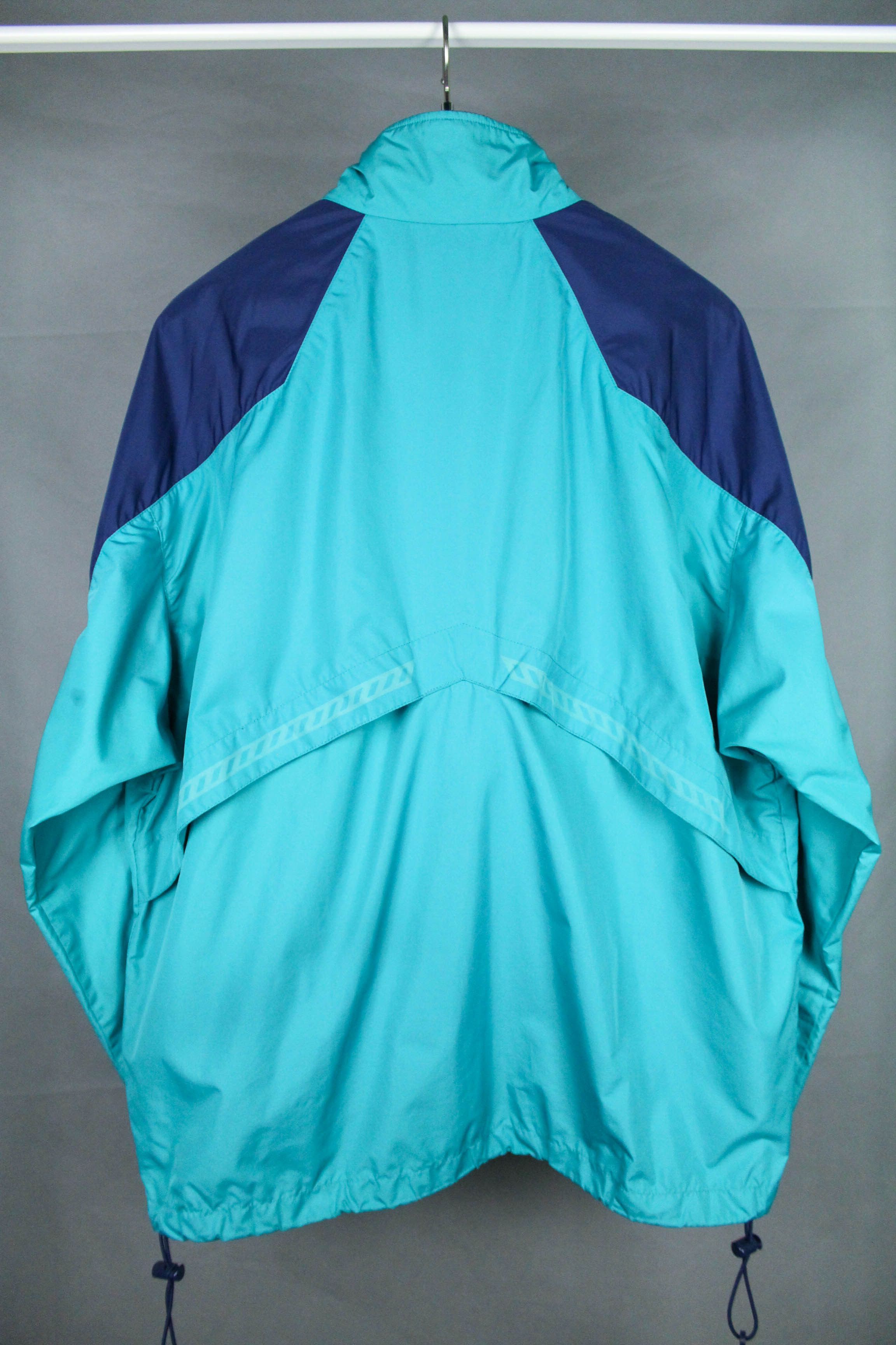 Nike Nike FIT Vintage 90s Light Tail Wind Oversized Nylon Jacket Size US L / EU 52-54 / 3 - 2 Thumbnail