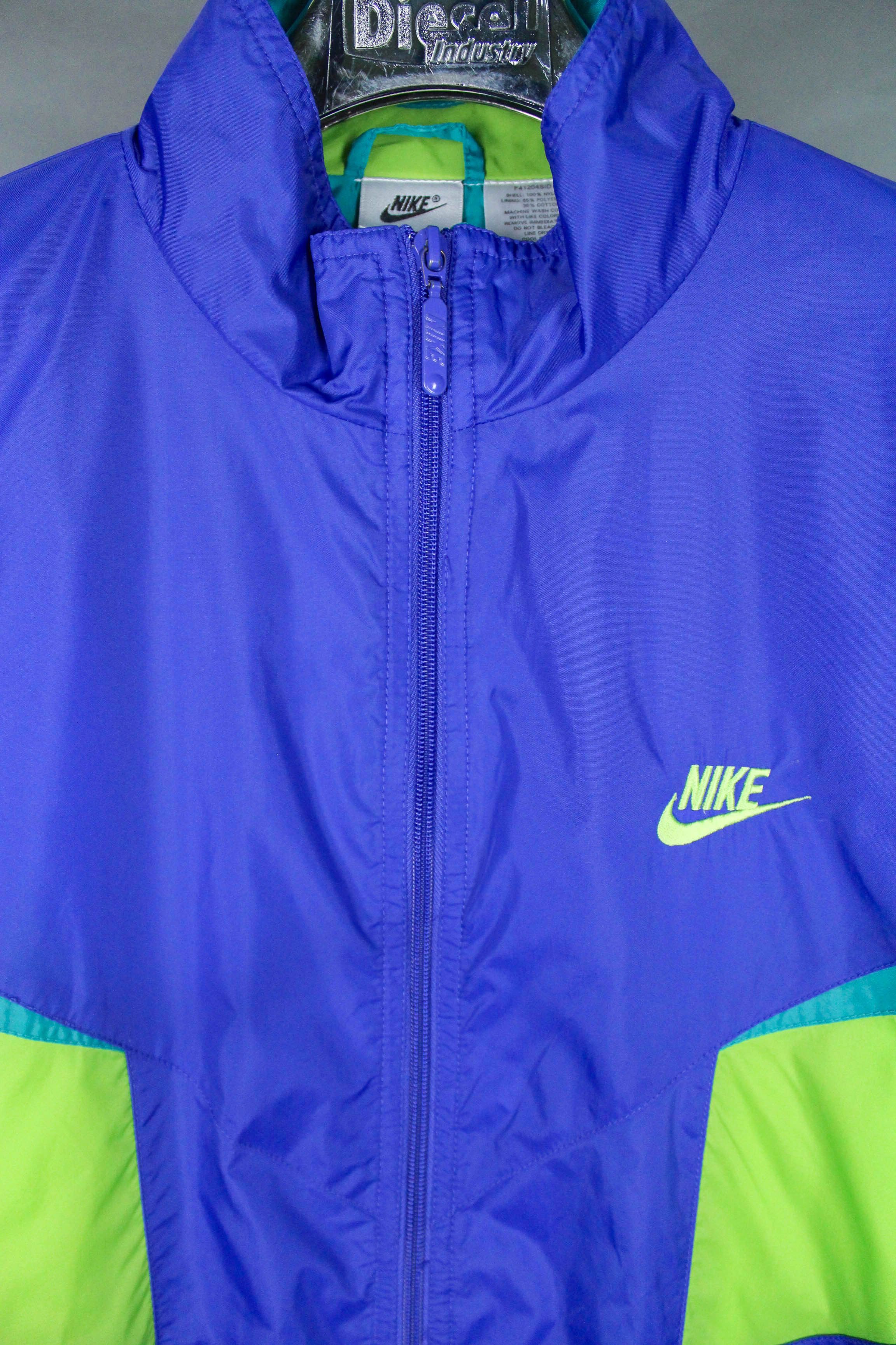 Nike Nike Vintage 90's Big Logo Oversized Lght Nylon Acid Jacket Size US L / EU 52-54 / 3 - 5 Thumbnail