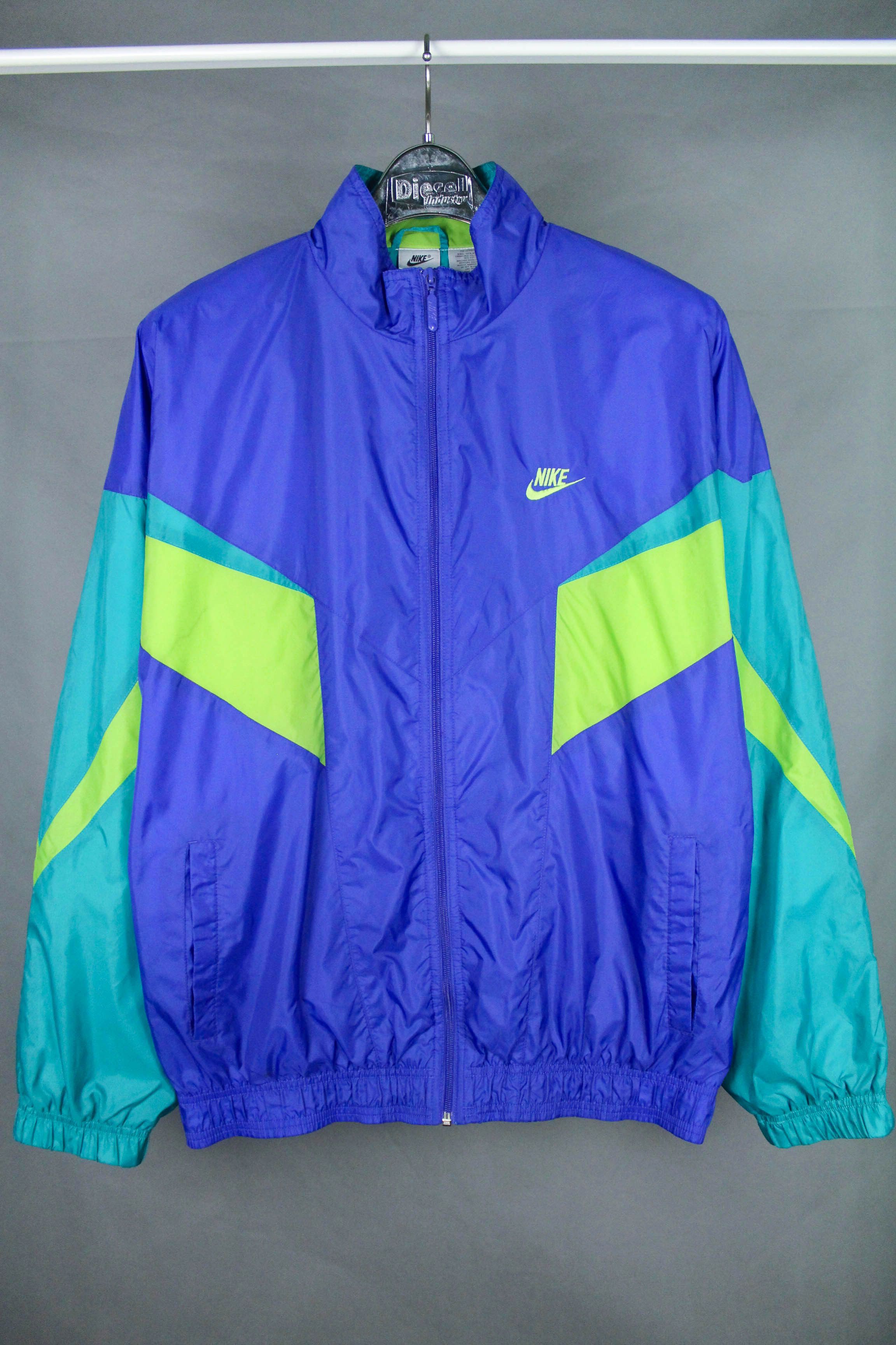 Nike Nike Vintage 90's Big Logo Oversized Lght Nylon Acid Jacket Size US L / EU 52-54 / 3 - 2 Thumbnail
