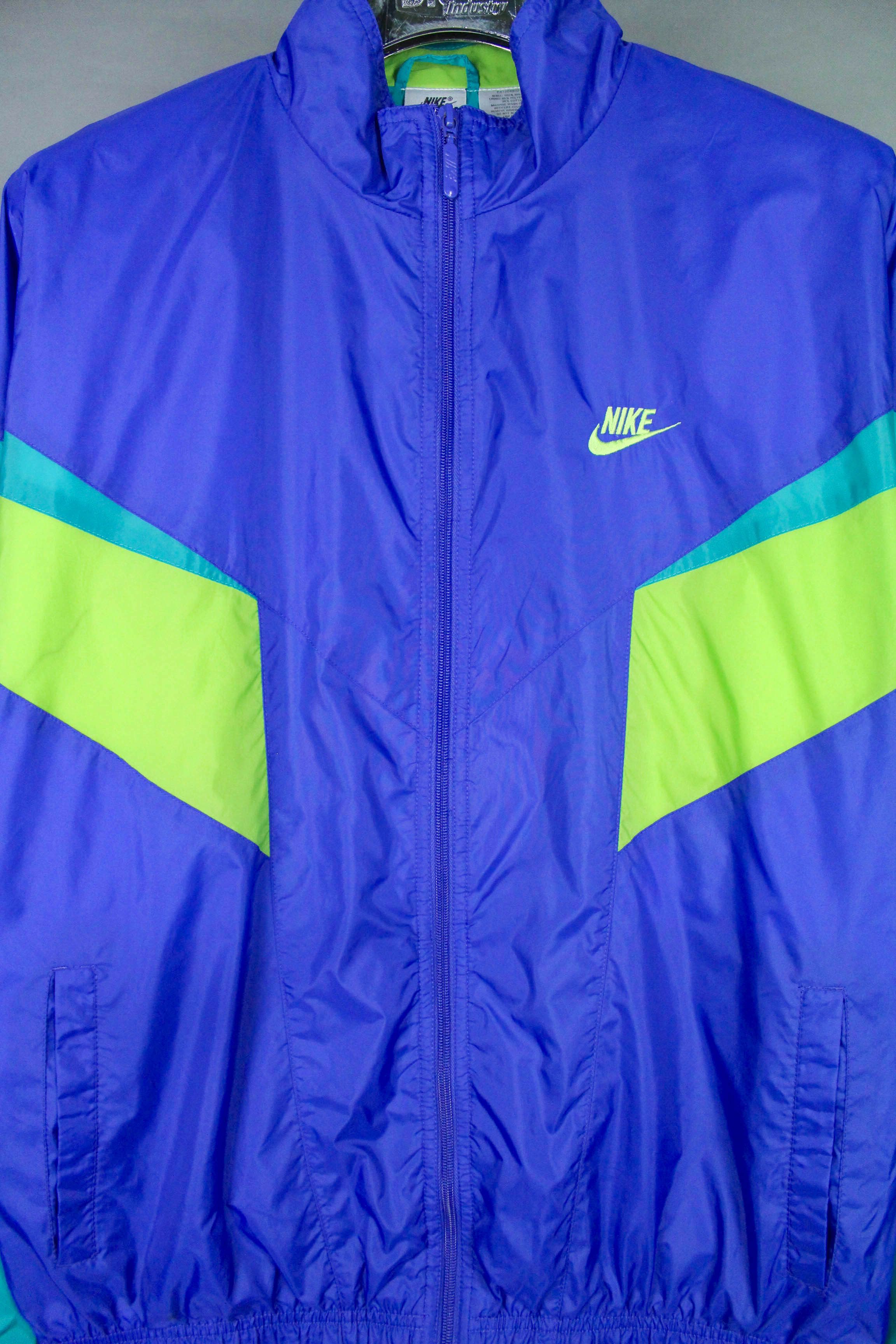 Nike Nike Vintage 90's Big Logo Oversized Lght Nylon Acid Jacket Size US L / EU 52-54 / 3 - 4 Thumbnail