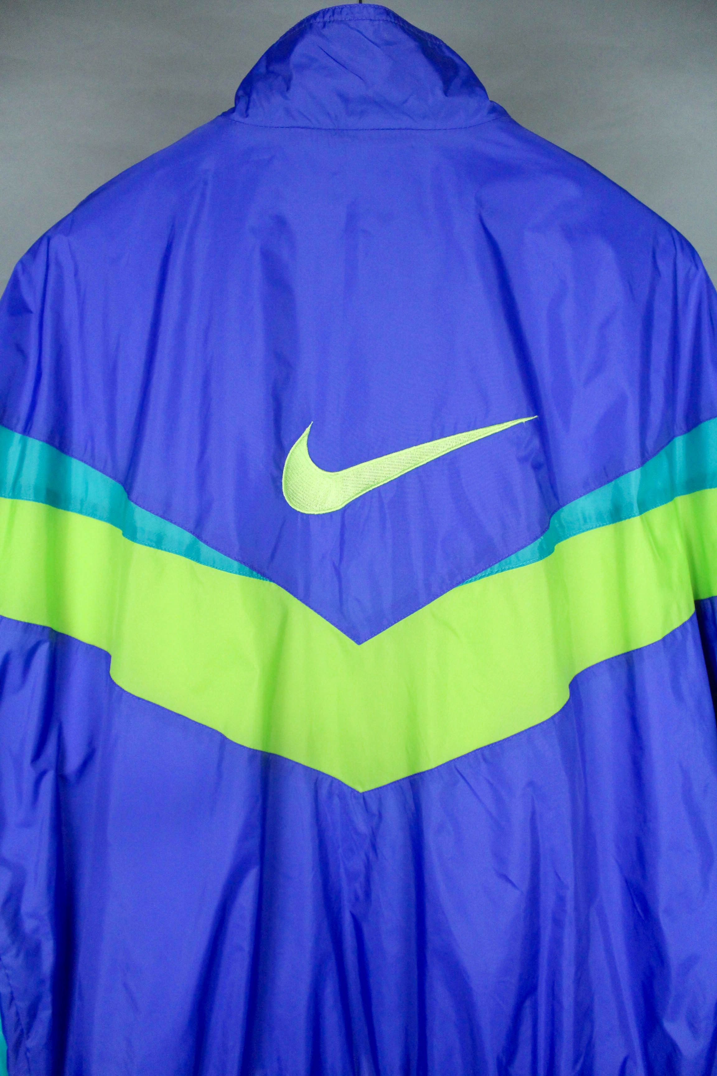 Nike Nike Vintage 90's Big Logo Oversized Lght Nylon Acid Jacket Size US L / EU 52-54 / 3 - 8 Thumbnail