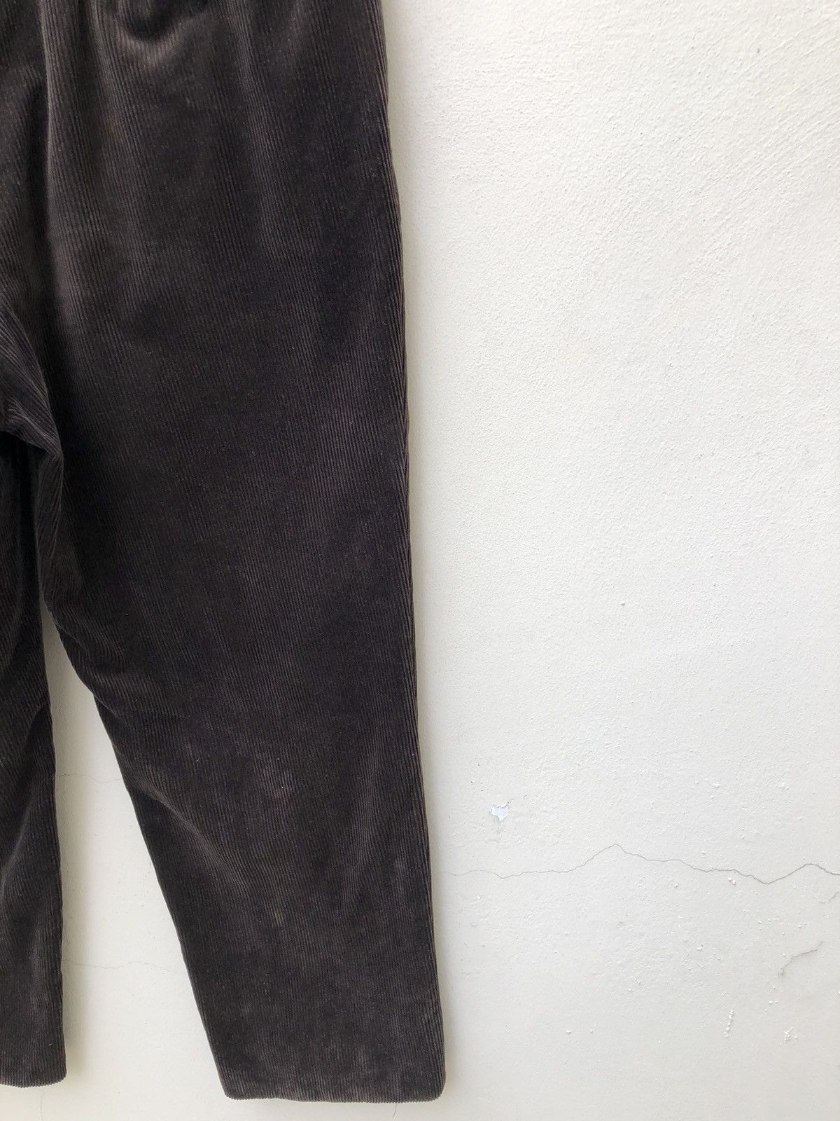 Burberry Burberry London Baggy Corduroy Trouser Pant Size US 36 / EU 52 - 12 Thumbnail