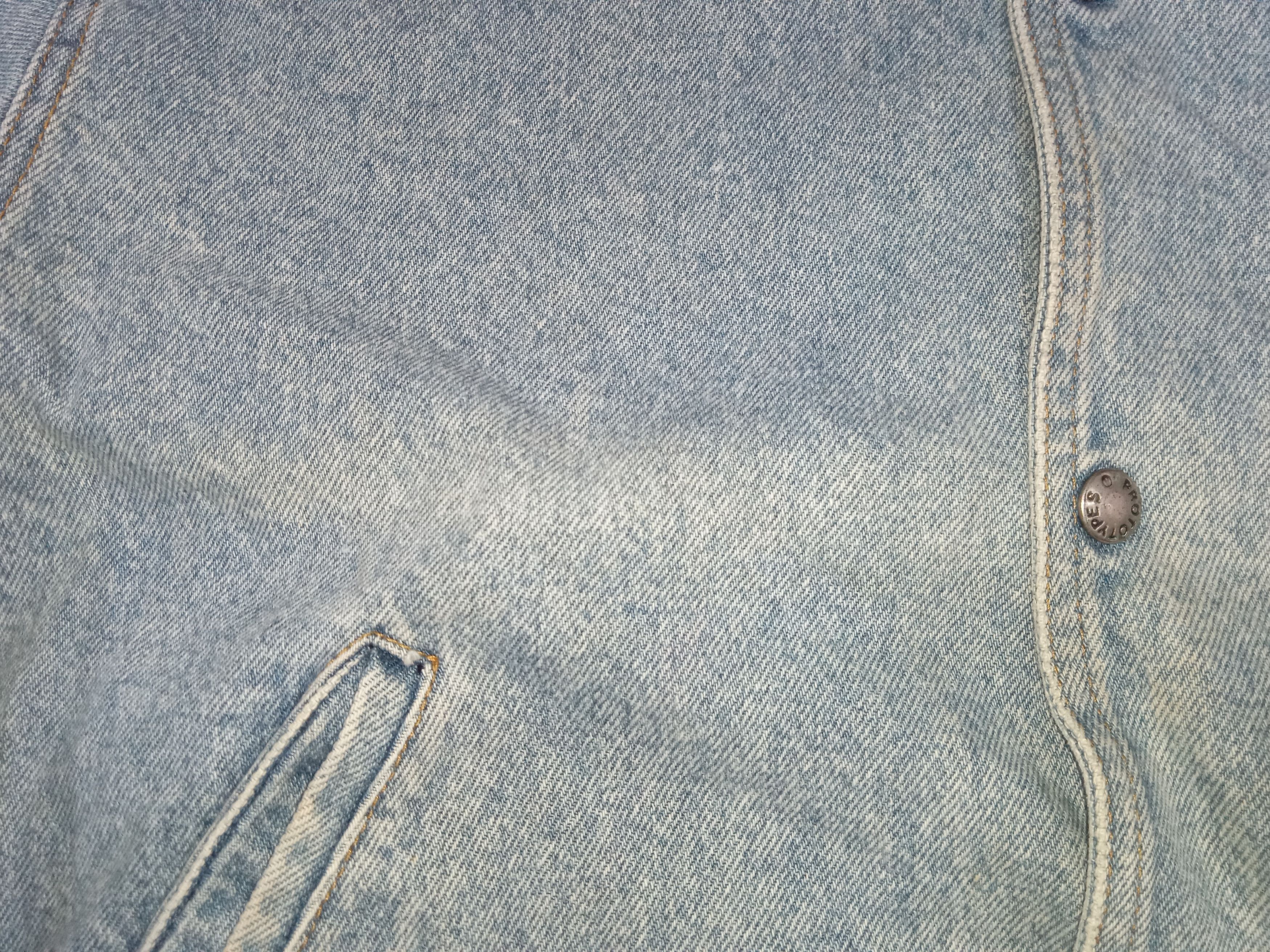 Vintage Vintage 90s Warner Bros. Looney Tunes Denim Varsity Size US L / EU 52-54 / 3 - 7 Thumbnail