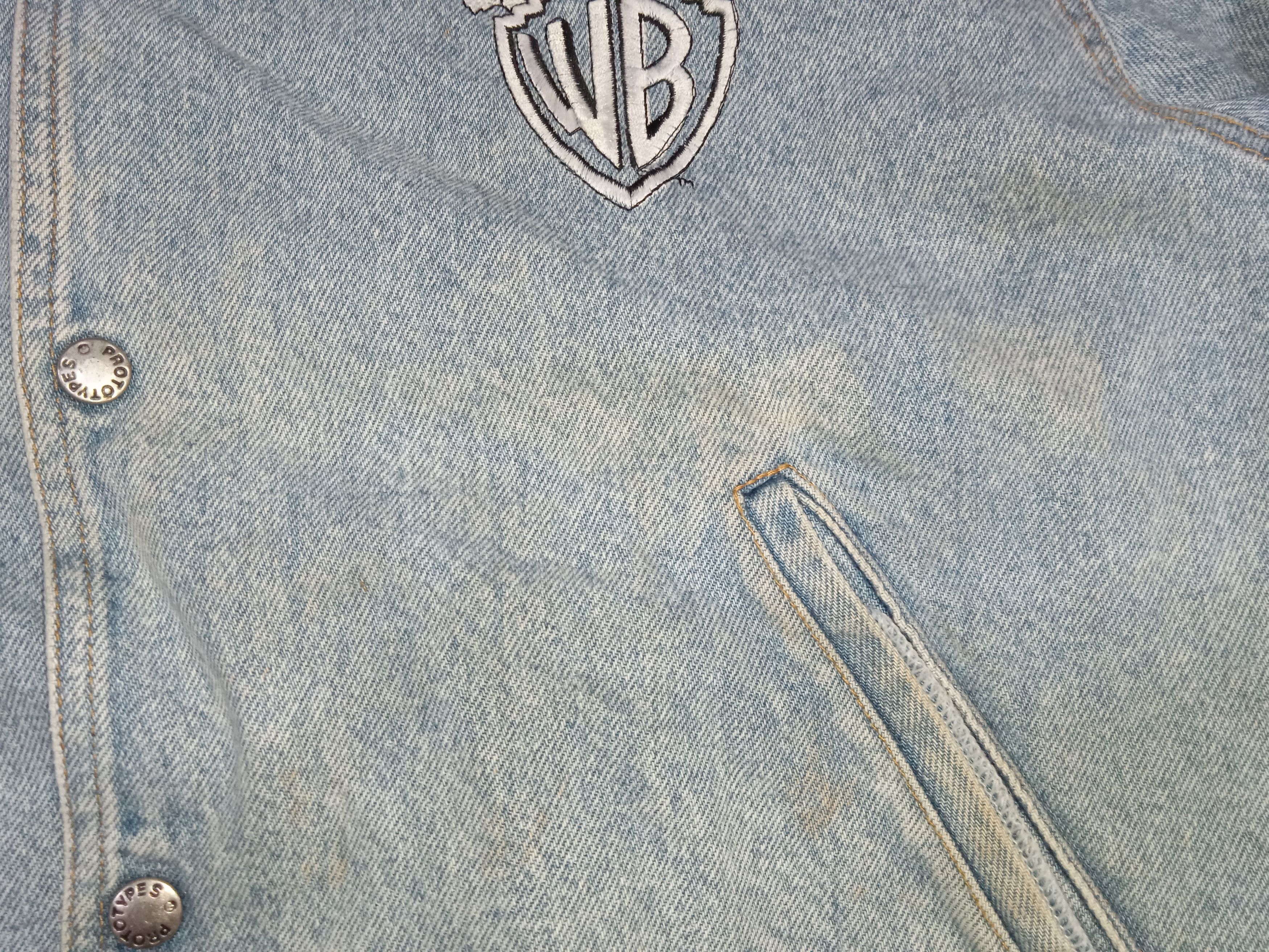 Vintage Vintage 90s Warner Bros. Looney Tunes Denim Varsity Size US L / EU 52-54 / 3 - 6 Thumbnail
