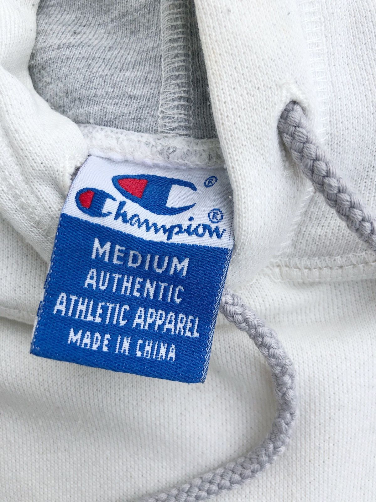 Champion Vintage Champion Big Logo Hoodie Sweatshirt Medium Size Size US M / EU 48-50 / 2 - 10 Thumbnail