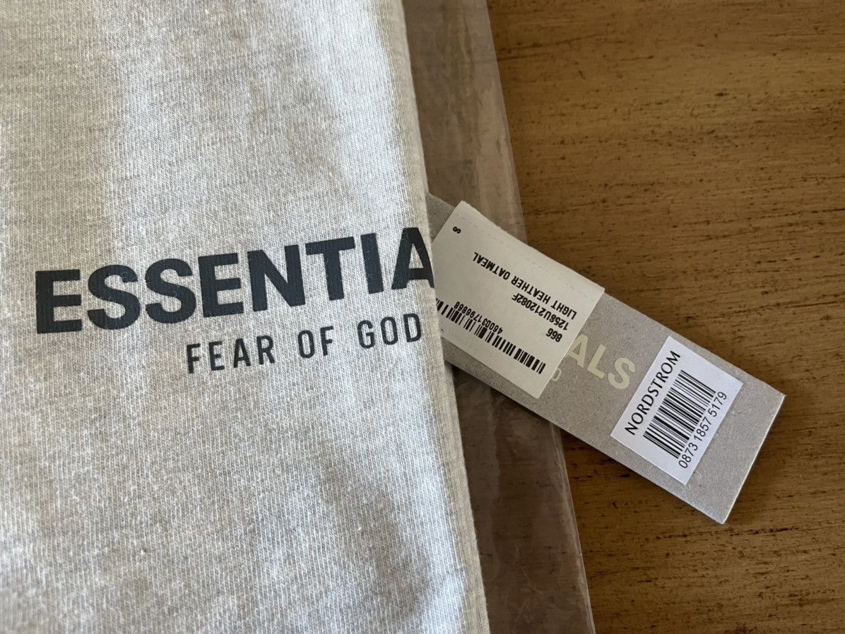 FOG × Fear of God × Vintage FOG - Essentials Off-White Logo Oatmeal Long Sleeve T-Shirt Size US S / EU 44-46 / 1 - 2 Thumbnail