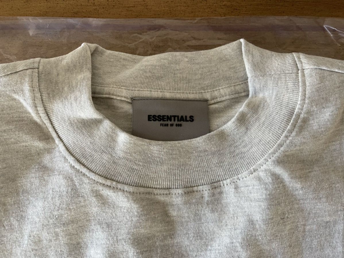 FOG × Fear of God × Vintage FOG - Essentials Off-White Logo Oatmeal Long Sleeve T-Shirt Size US S / EU 44-46 / 1 - 3 Thumbnail