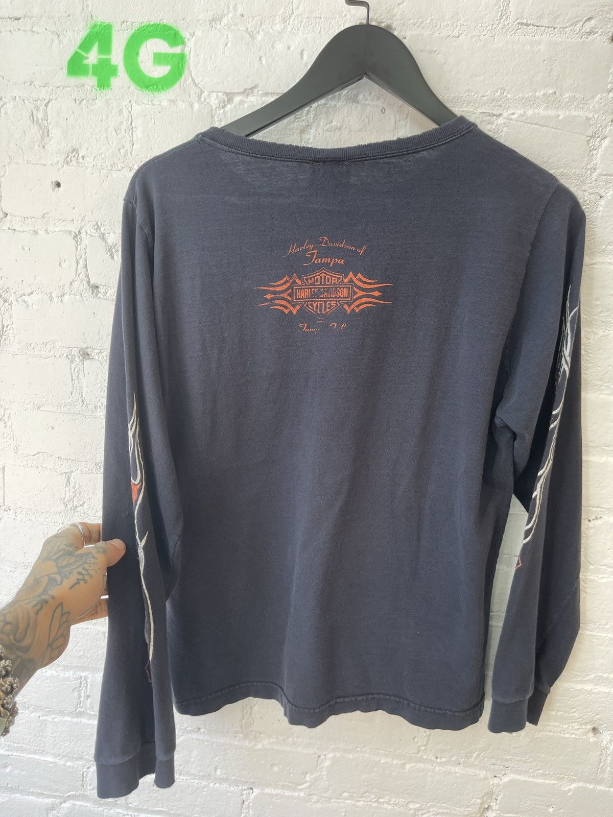 Harley Davidson × Vintage Vintage THRASHED Harley Davidson Flame Sleeve Shirt Small Size US S / EU 44-46 / 1 - 7 Thumbnail