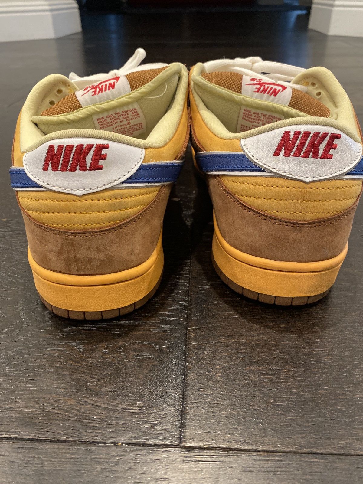 Nike Dunk Low SB Premium Newcastle Brown Ale 2008 Size US 13 / EU 46 - 8 Thumbnail