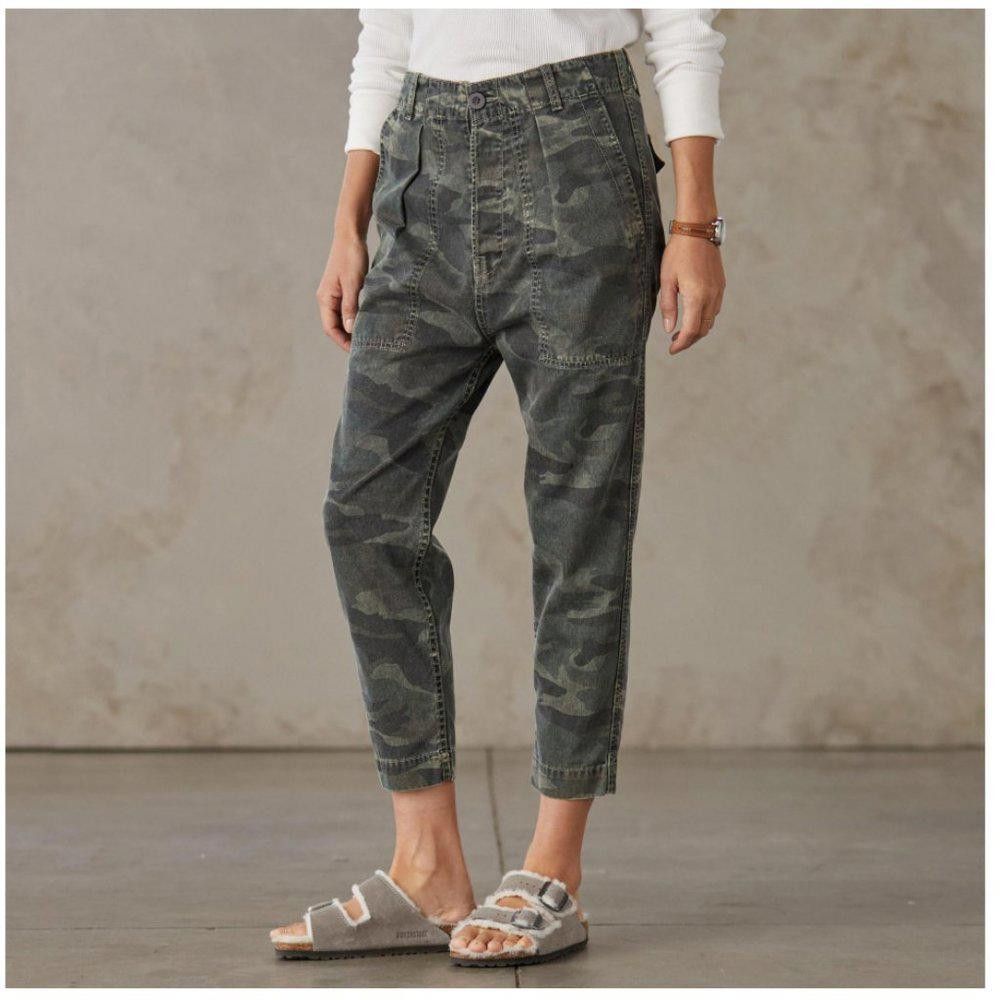 SUNDRY Murphy Camo Pants Size 27