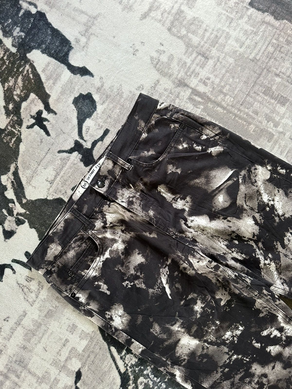 Alexander McQueen 2014 Alexander McQueen bleached skinny fit Size US 32 / EU 48 - 3 Thumbnail