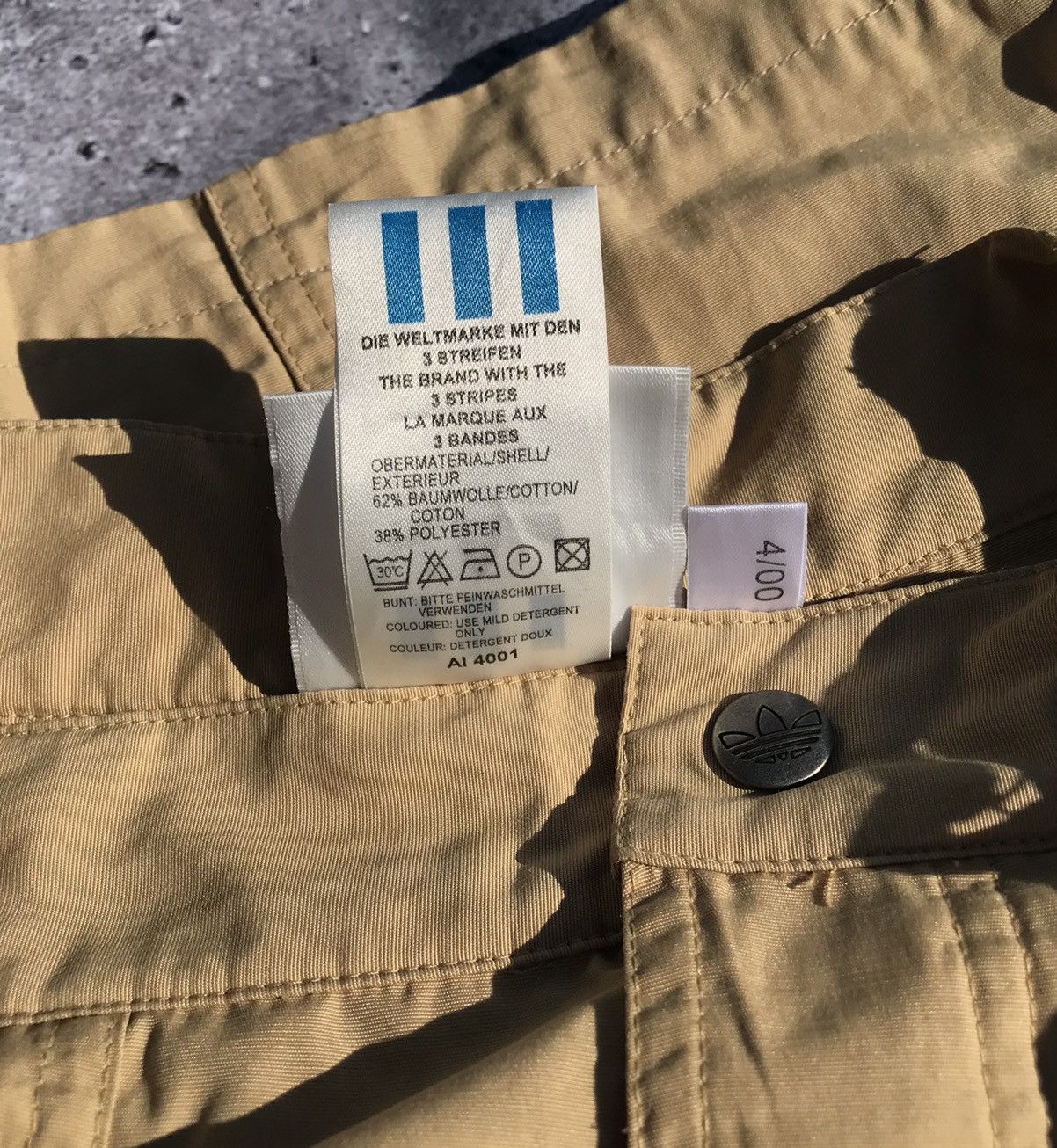 Adidas Adidas VintageY2K Cargo Shorts Size US 28 / EU 44 - 15 Thumbnail