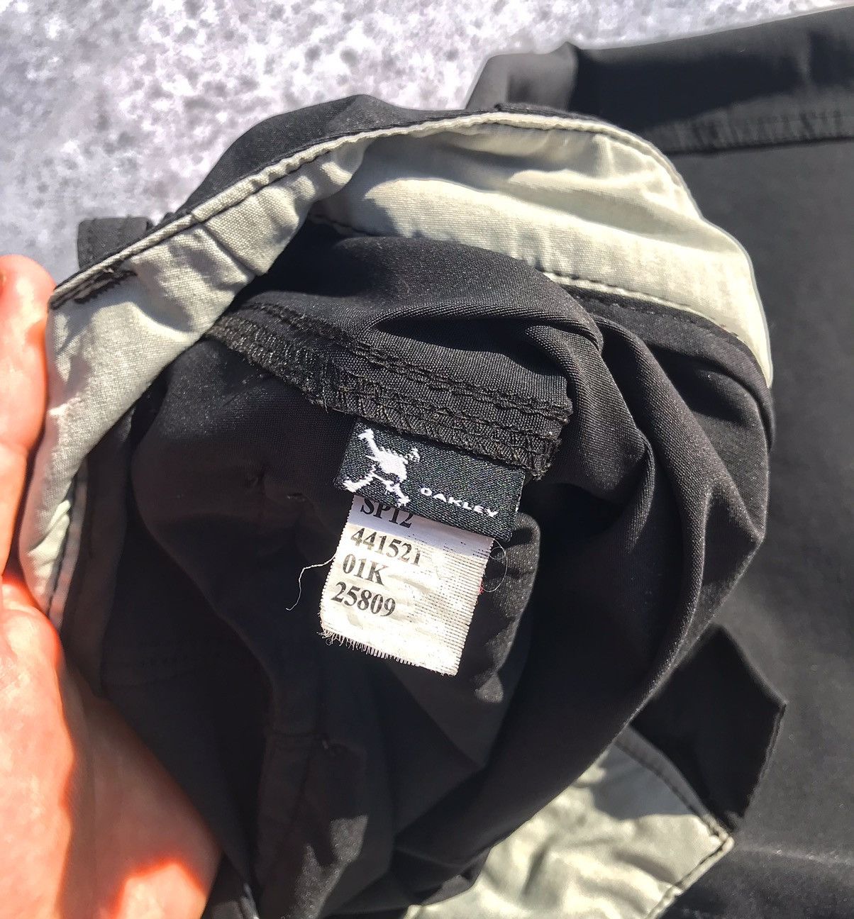 Oakley × Vintage Oakley Vintage Nylon Shorts Size US 32 / EU 48 - 16 Thumbnail