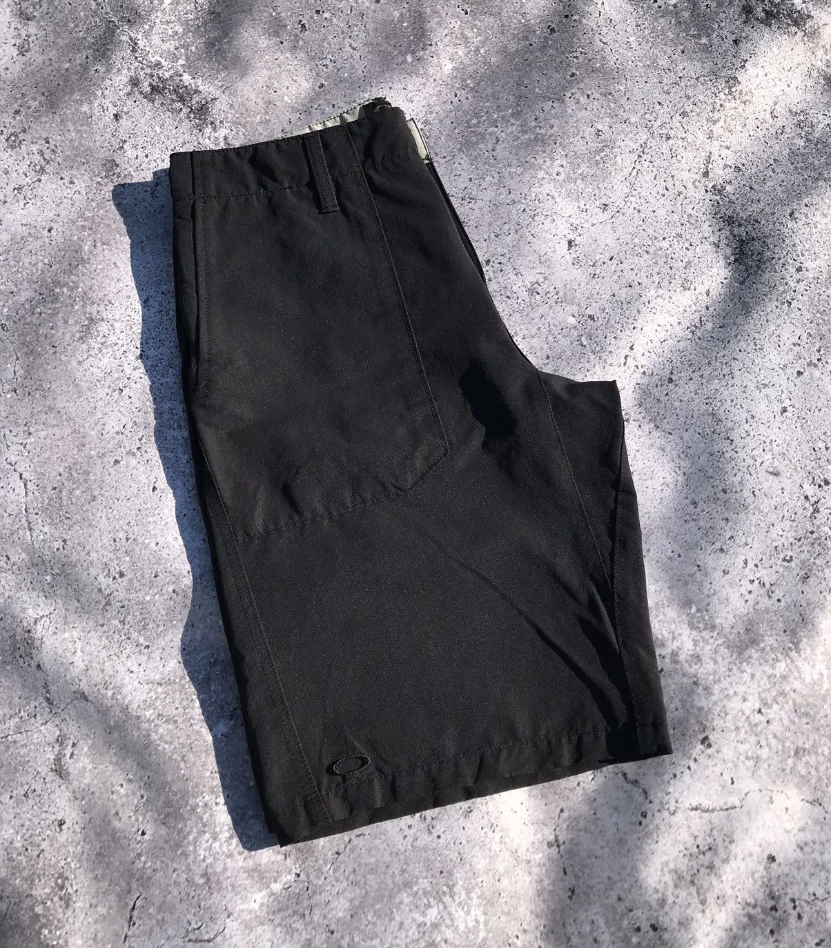 Oakley × Vintage Oakley Vintage Nylon Shorts Size US 32 / EU 48 - 4 Thumbnail