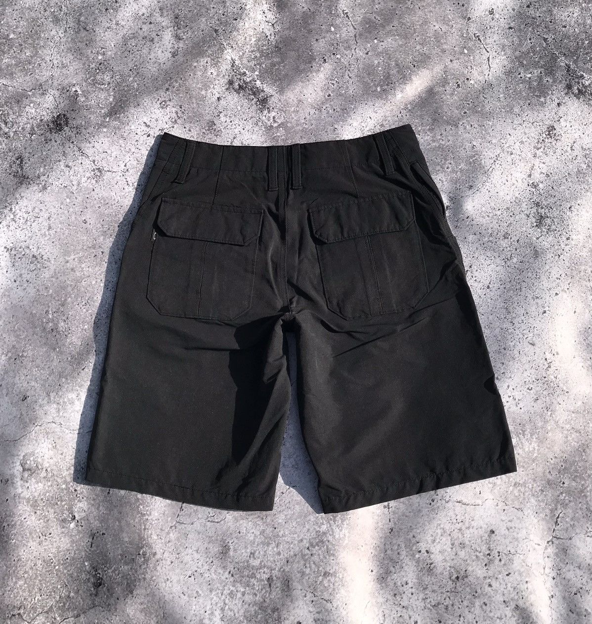 Oakley × Vintage Oakley Vintage Nylon Shorts Size US 32 / EU 48 - 9 Thumbnail