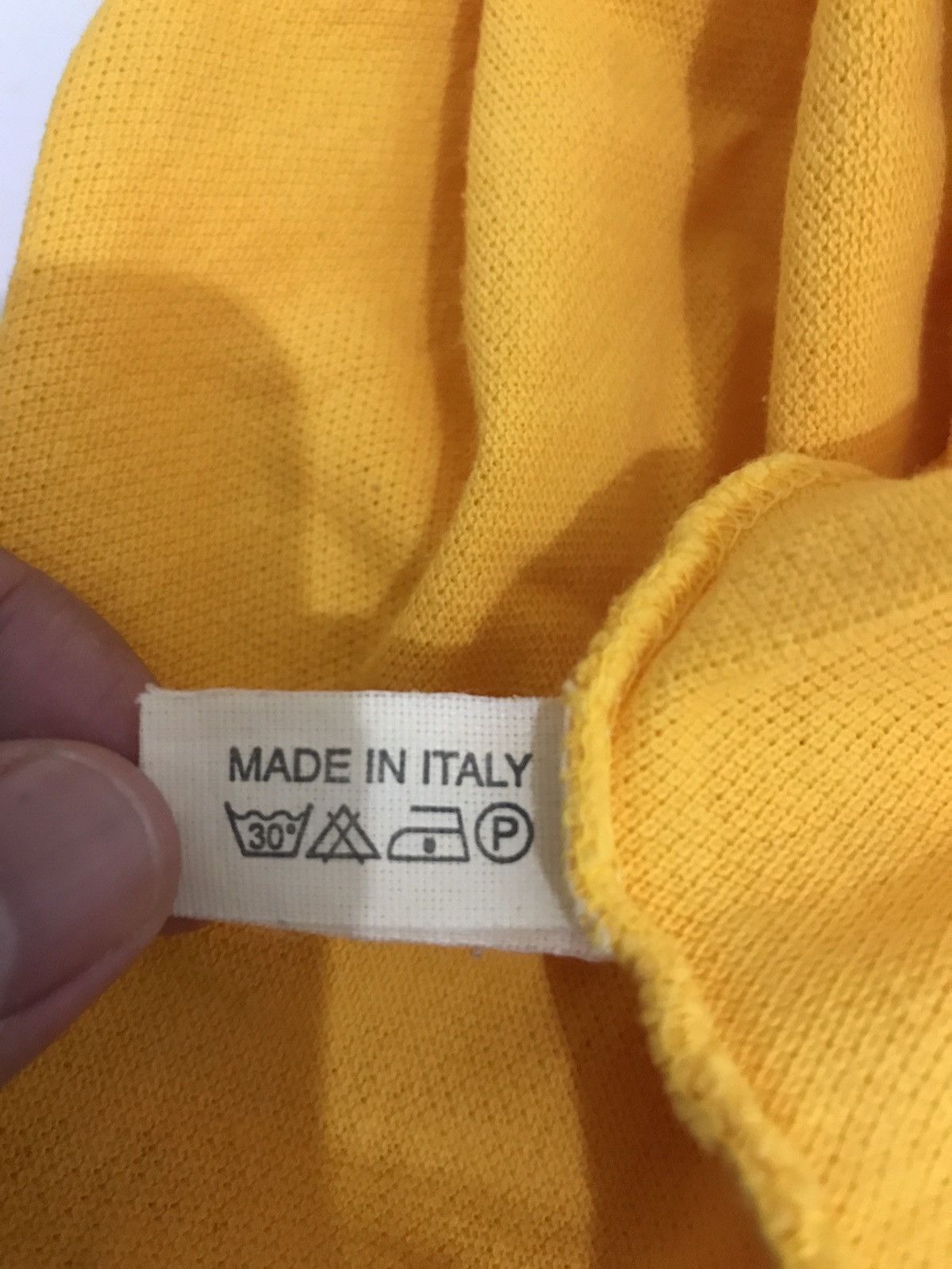 Fendi Vintage Fendi Polo Shirt Minimalist Rainbow Chest Logo Size US S / EU 44-46 / 1 - 7 Thumbnail