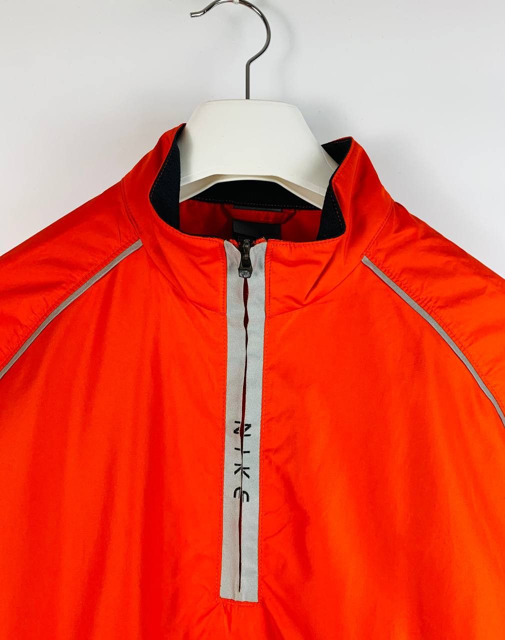 Nike Nike light jacket red vintage L Size US L / EU 52-54 / 3 - 4 Thumbnail