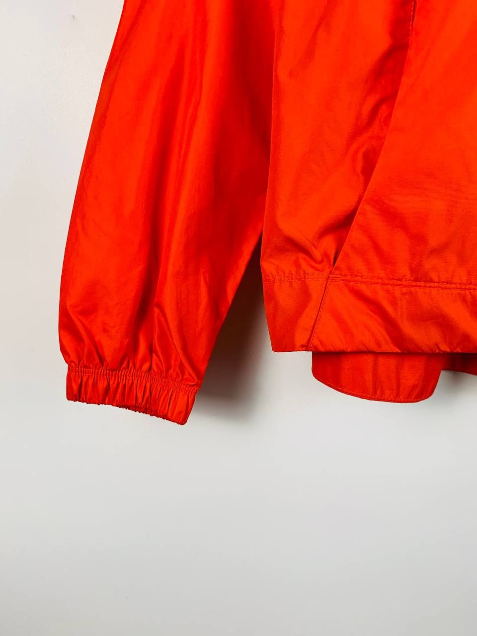 Nike Nike light jacket red vintage L Size US L / EU 52-54 / 3 - 5 Thumbnail