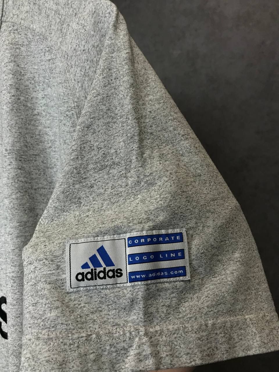 Adidas × Vintage Adidas vintage streetwear center logo tee Size US L / EU 52-54 / 3 - 4 Thumbnail