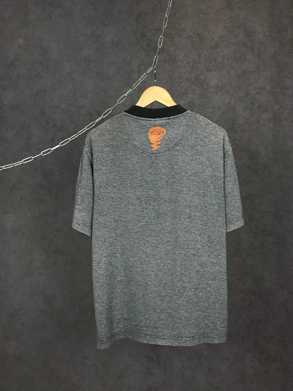 Vintage Nike swoosh streetwear vintage center logo tee Size US S / EU 44-46 / 1 - 5 Thumbnail