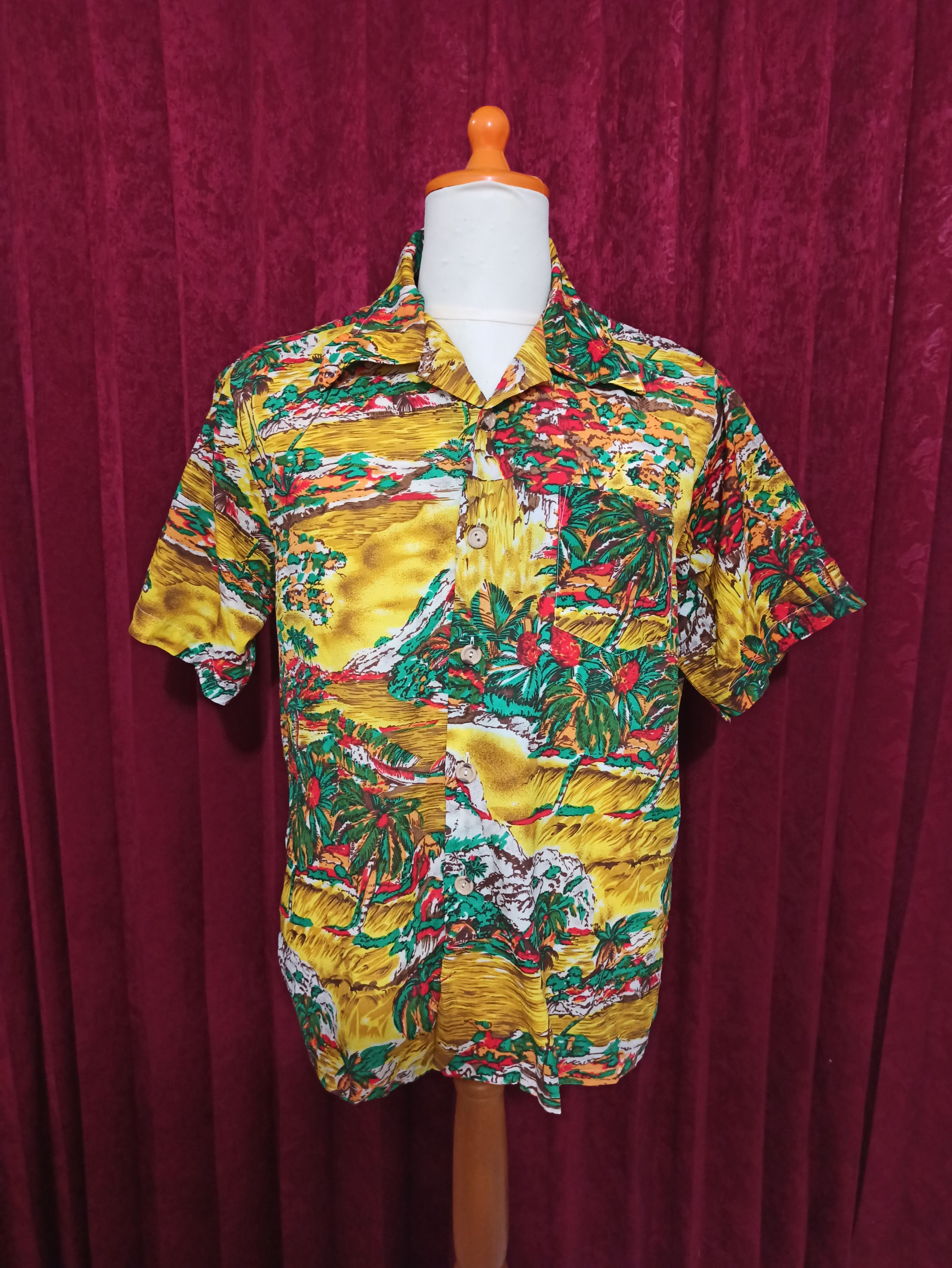 Vintage Vintage 70s Waikiki 76 Scenic Border Hawaiian Aloha Shirt Size US L / EU 52-54 / 3 - 4 Thumbnail