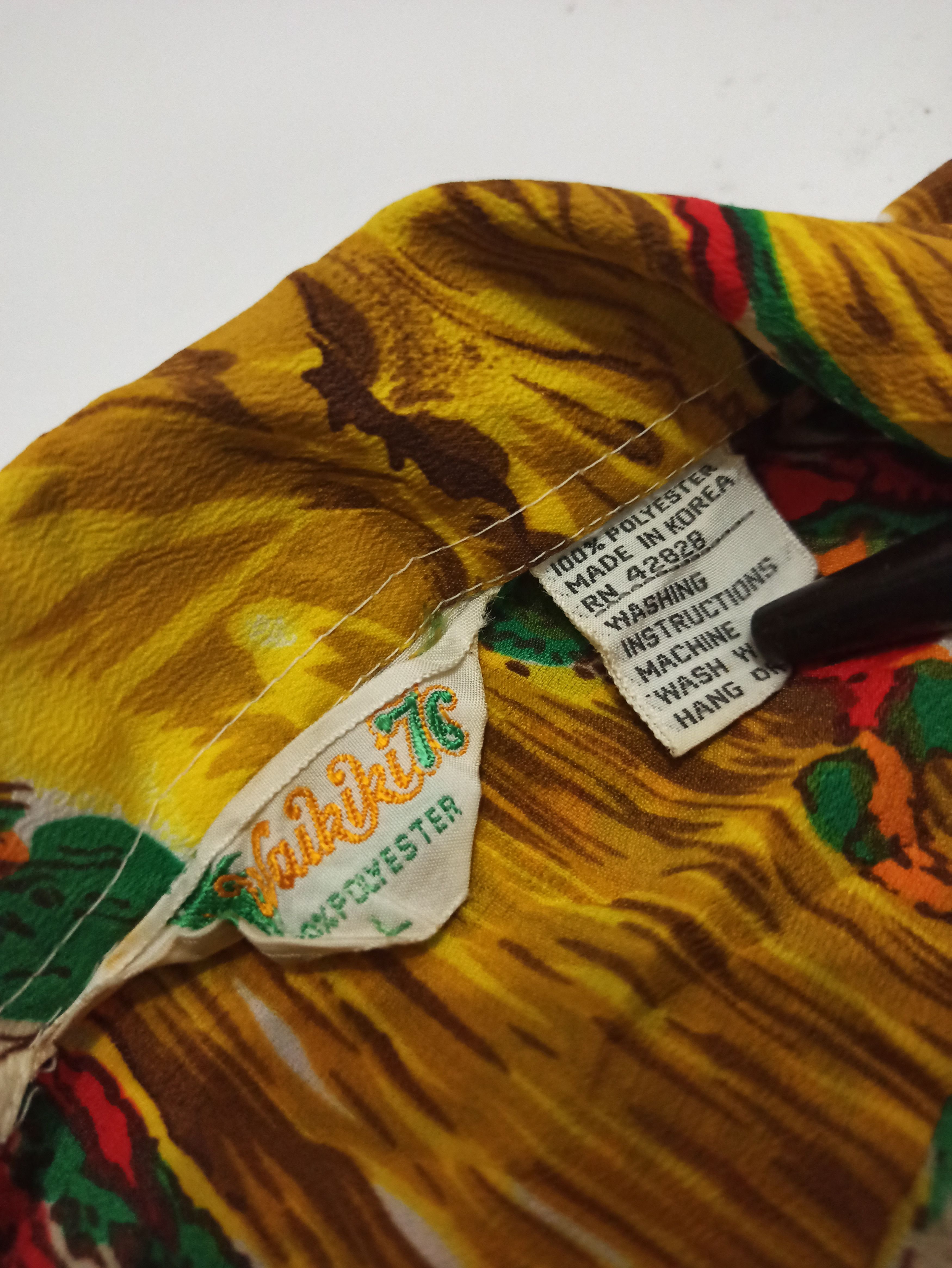 Vintage Vintage 70s Waikiki 76 Scenic Border Hawaiian Aloha Shirt Size US L / EU 52-54 / 3 - 7 Thumbnail