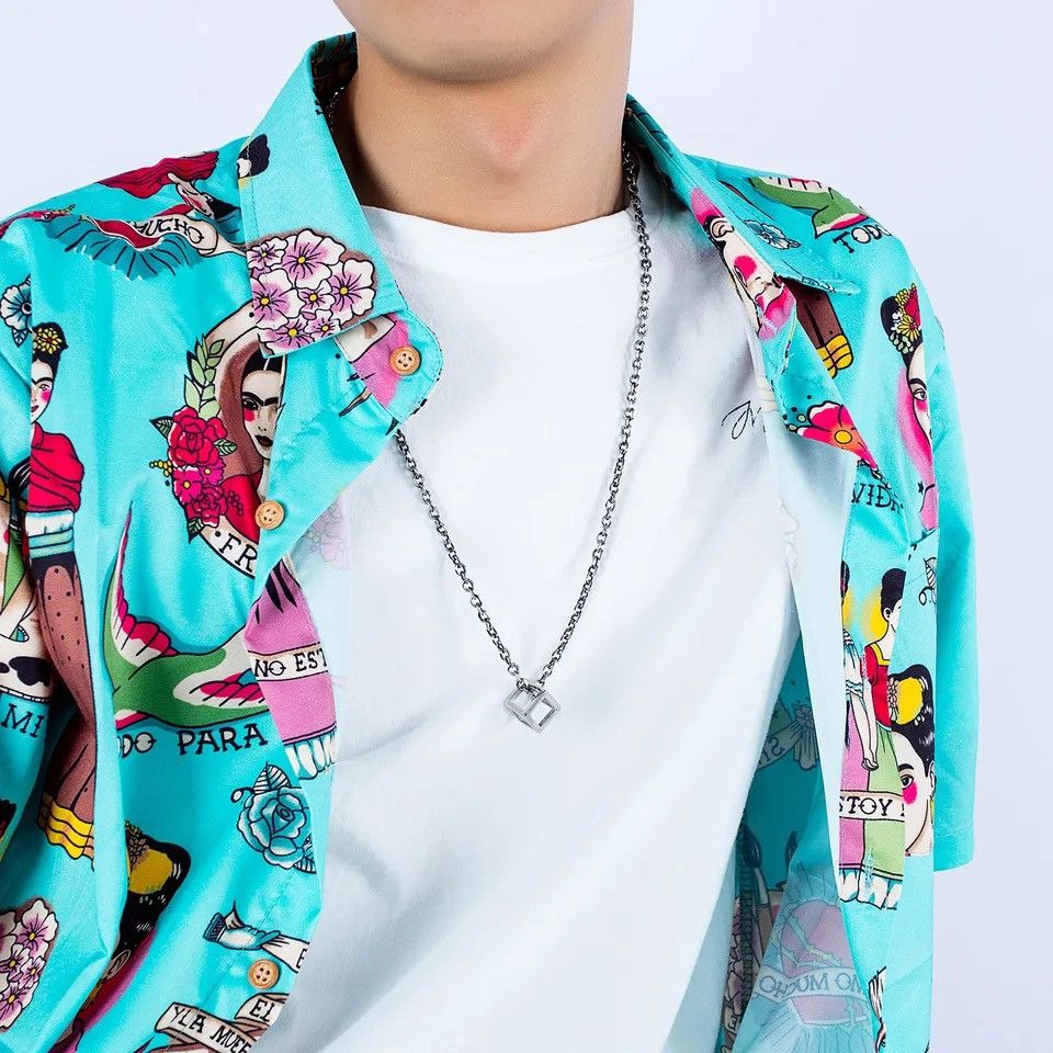 Jewelry × Vintage Hollow Cube Pendant Necklaces 🔥🔥🔥 Size ONE SIZE - 2 Thumbnail