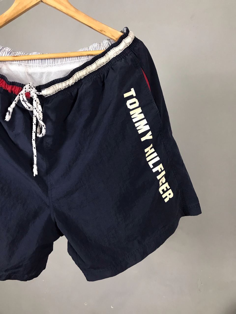 Tommy Hilfiger × Vintage Tommy Hilfiger vintage luxury shorts Size US 34 / EU 50 - 2 Thumbnail