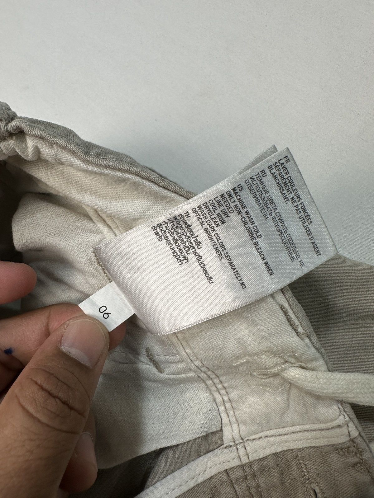Japanese Brand Uniqlo workwear drawstring cargo carpenter pants Size US 30 / EU 46 - 16 Thumbnail