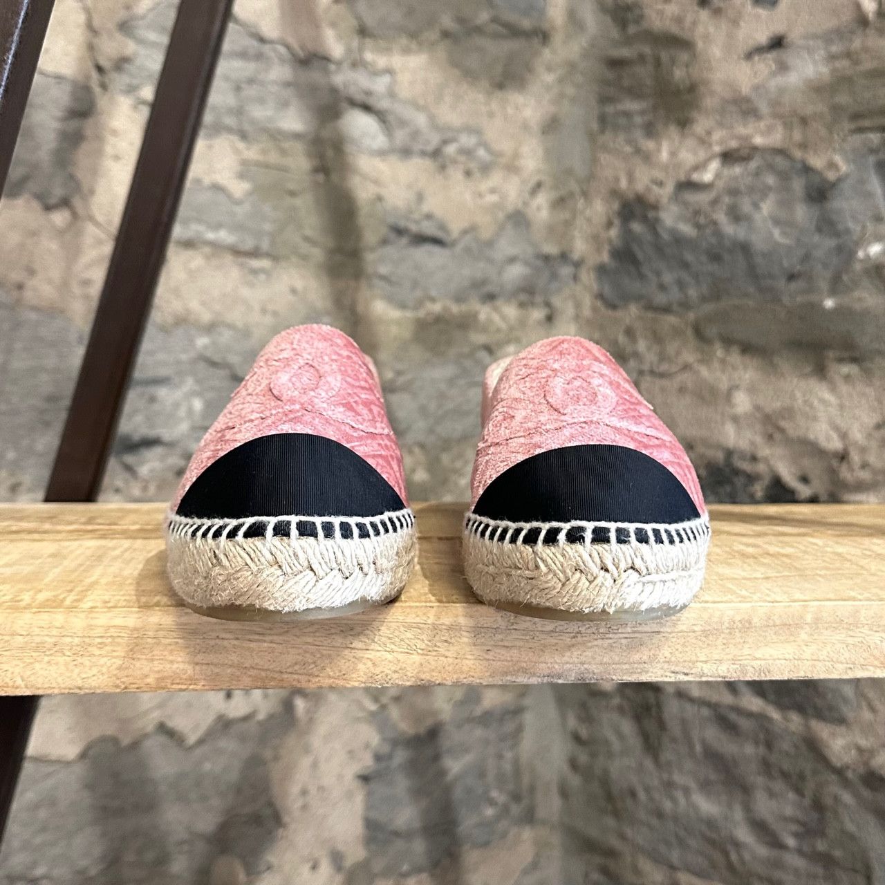 Chanel Chanel Pink Velvet Camelia Logo CC Espadrilles Size US 9 / IT 39 - 3 Thumbnail