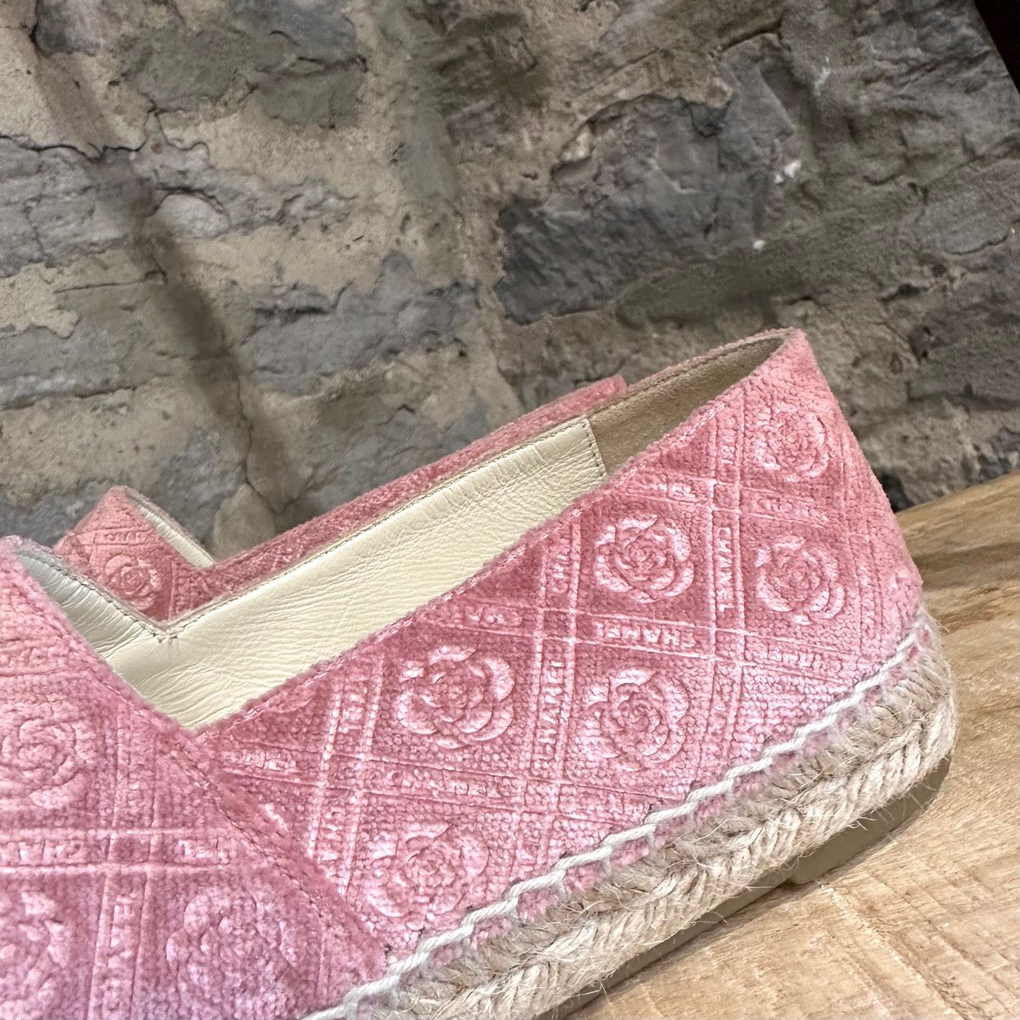 Chanel Chanel Pink Velvet Camelia Logo CC Espadrilles Size US 9 / IT 39 - 7 Thumbnail