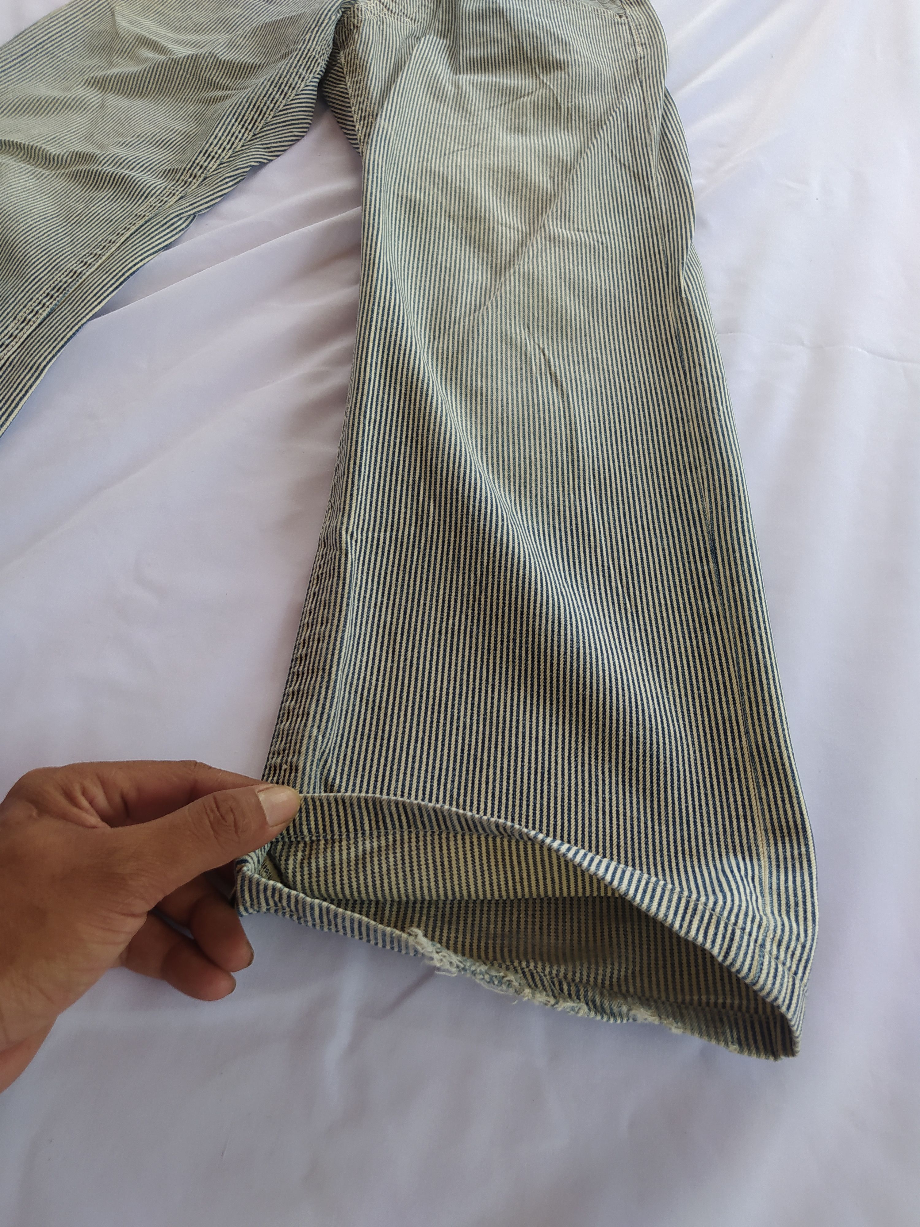 Japanese Brand × Uniqlo × Vintage Vintage Y2k uniqlo hickory stripes Size US 33 - 5 Thumbnail