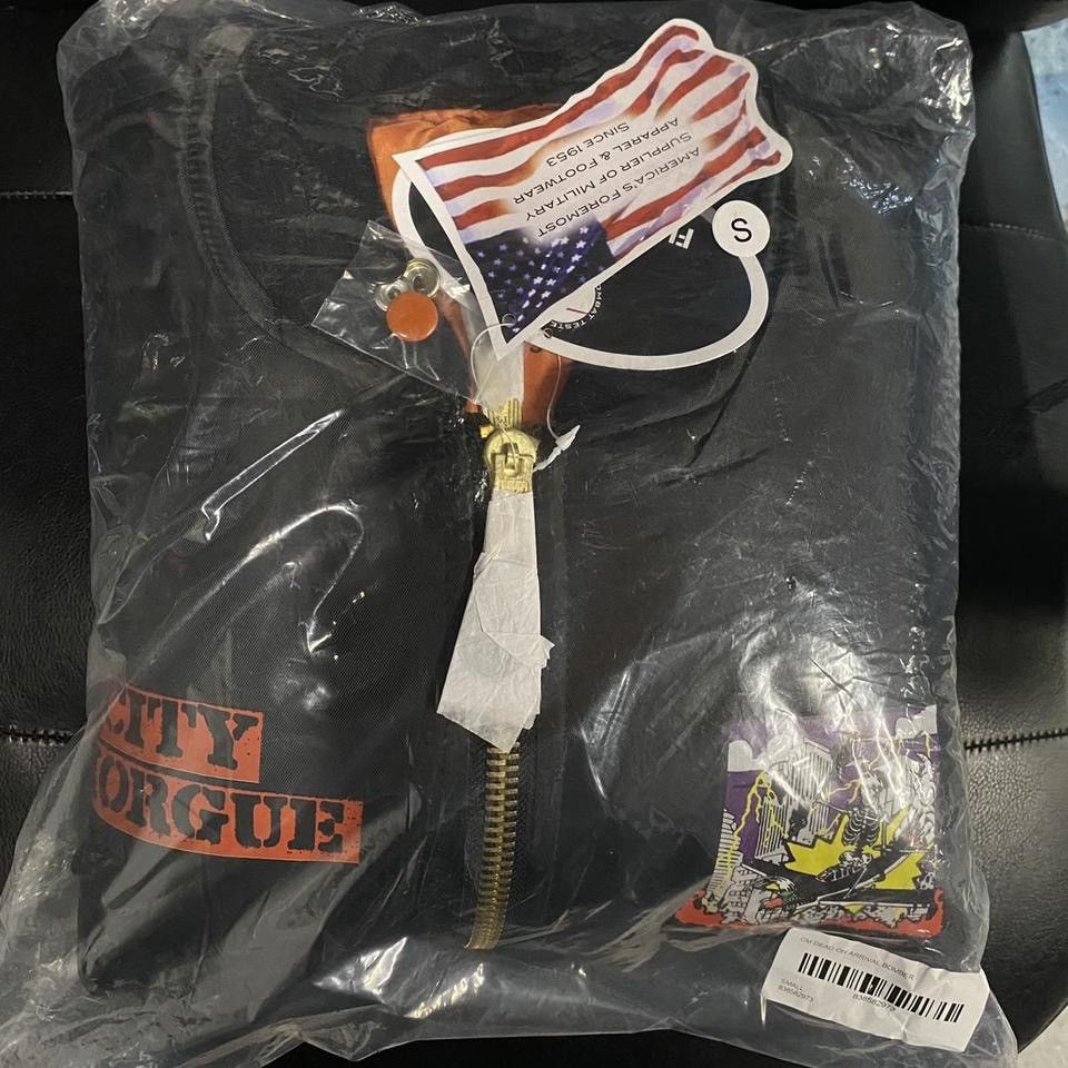 City Morgue × G59 Records × Gnarcotic CITY MORGUE DEAD ON ARRIVAL TOUR SQUADRON BOMBER JACKET Size US S / EU 44-46 / 1 - 6 Thumbnail
