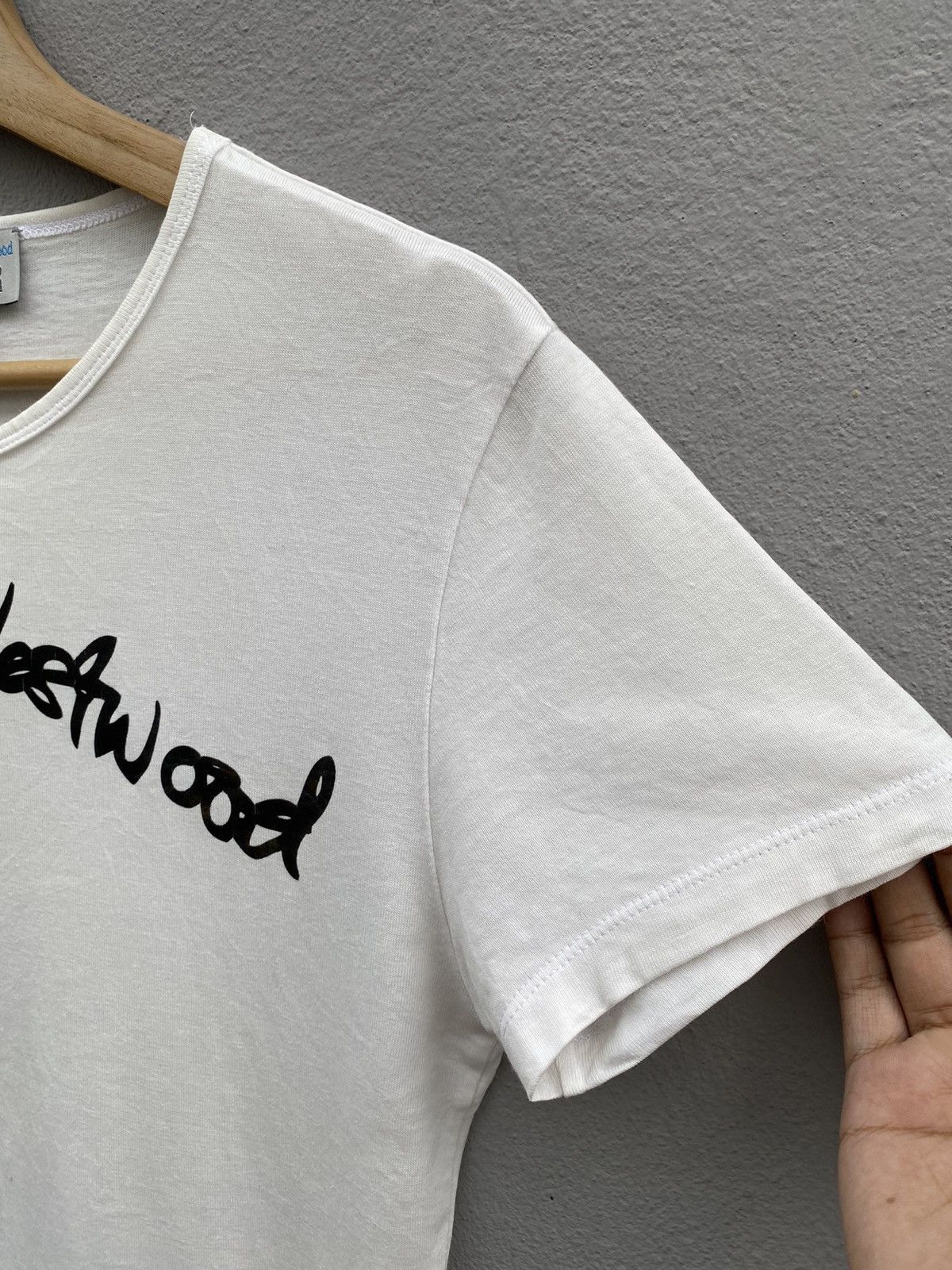 Vivienne Westwood 💥Vivienne Westwood “Script Out Logo” Tshirt Sz44 Size M / US 6-8 / IT 42-44 - 8 Thumbnail