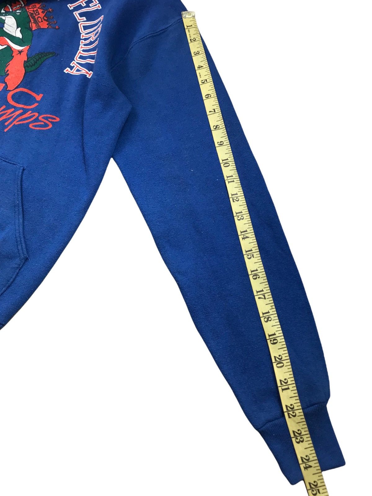 Russell Athletic VINTAGE 80’ UNIVERSITY OF FLORIDA SEC CHAMPS 84 HOODIE Size US S / EU 44-46 / 1 - 11 Thumbnail