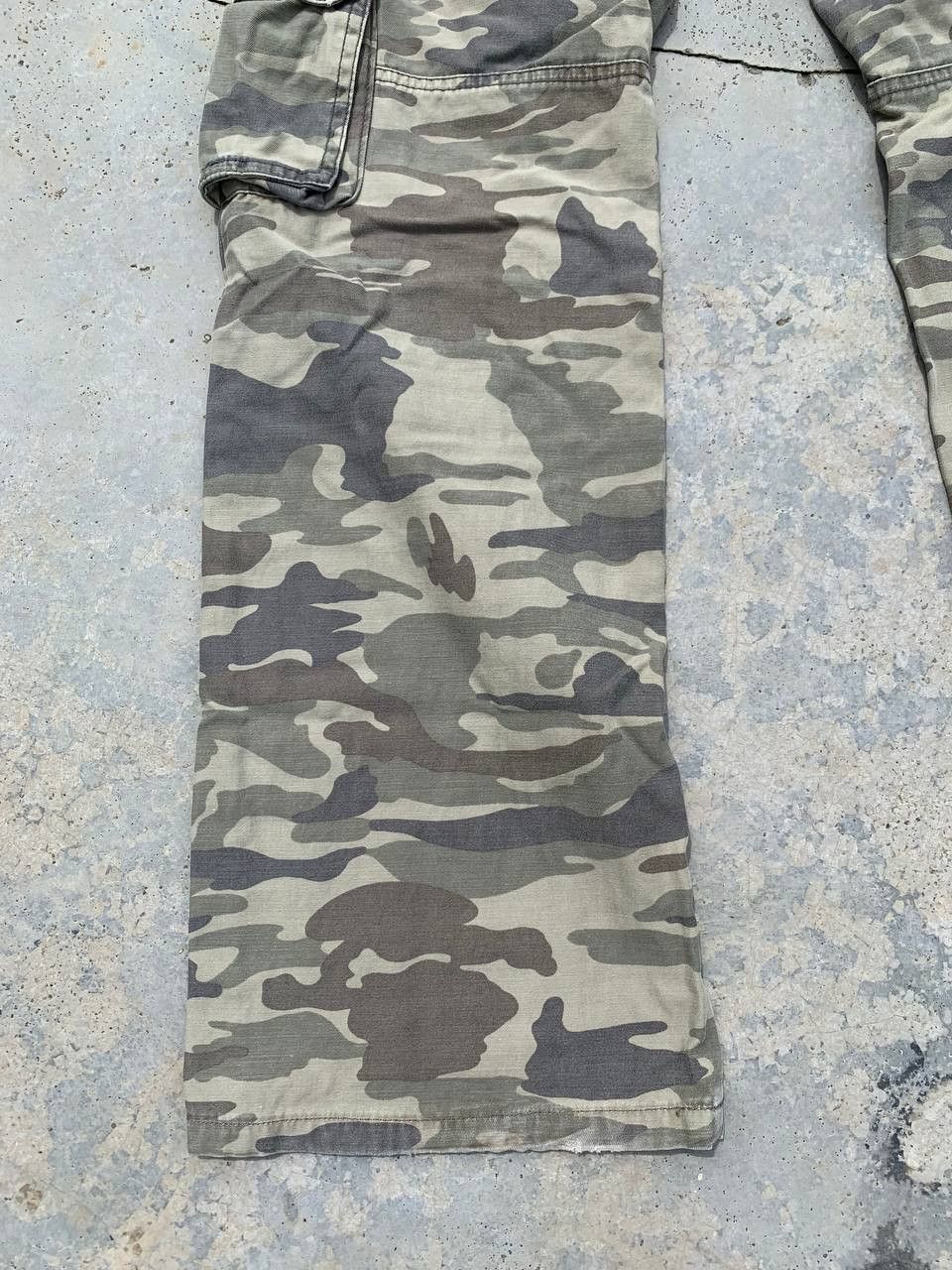 Japanese Brand One Room Low Waist Cargo Pants Flare Camo Trouser Vintage Size US 30 / EU 46 - 11 Thumbnail