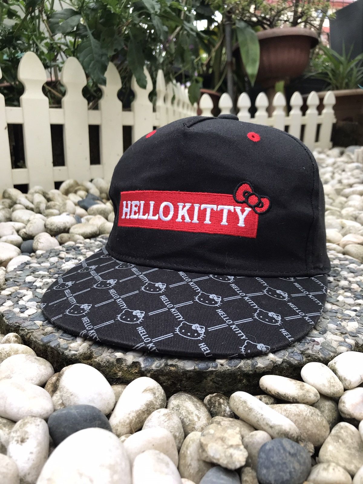 Cartoon Network × Japanese Brand AUTHENTIC EMBROIDERY HELLO KITTY CAP HAT BY SANRIO Size ONE SIZE - 10 Thumbnail