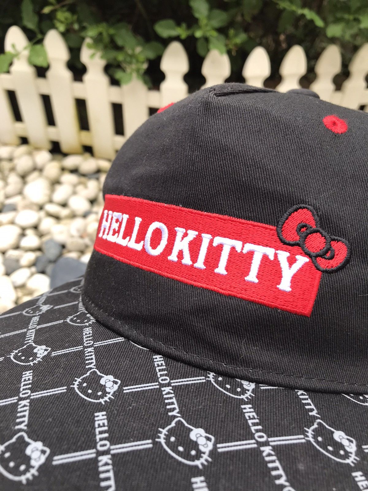 Cartoon Network × Japanese Brand AUTHENTIC EMBROIDERY HELLO KITTY CAP HAT BY SANRIO Size ONE SIZE - 2 Thumbnail