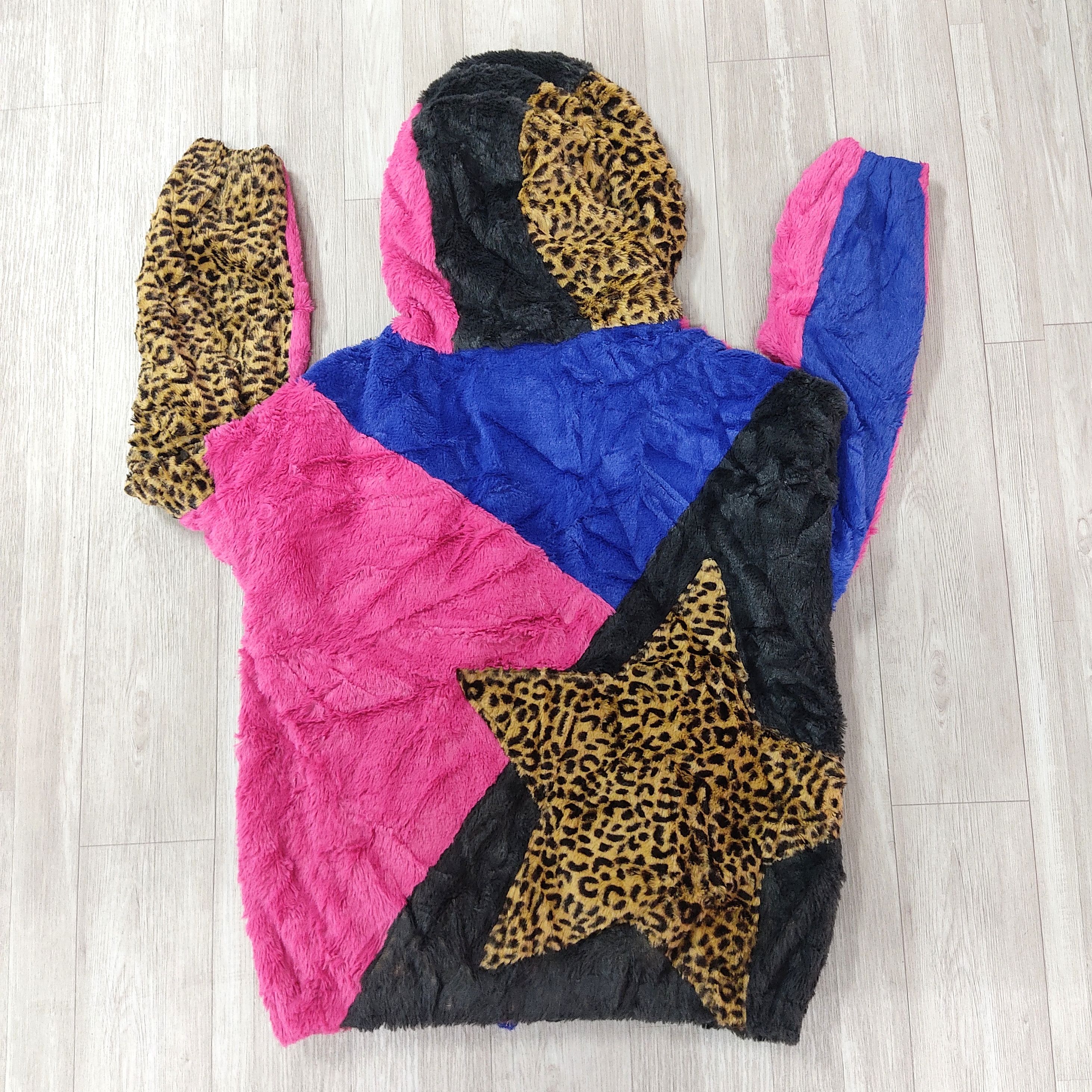 Worldwide Youth World Wide Love! Multicolour Faux Fur Hooded Jacket Size US S / EU 44-46 / 1 - 14 Thumbnail