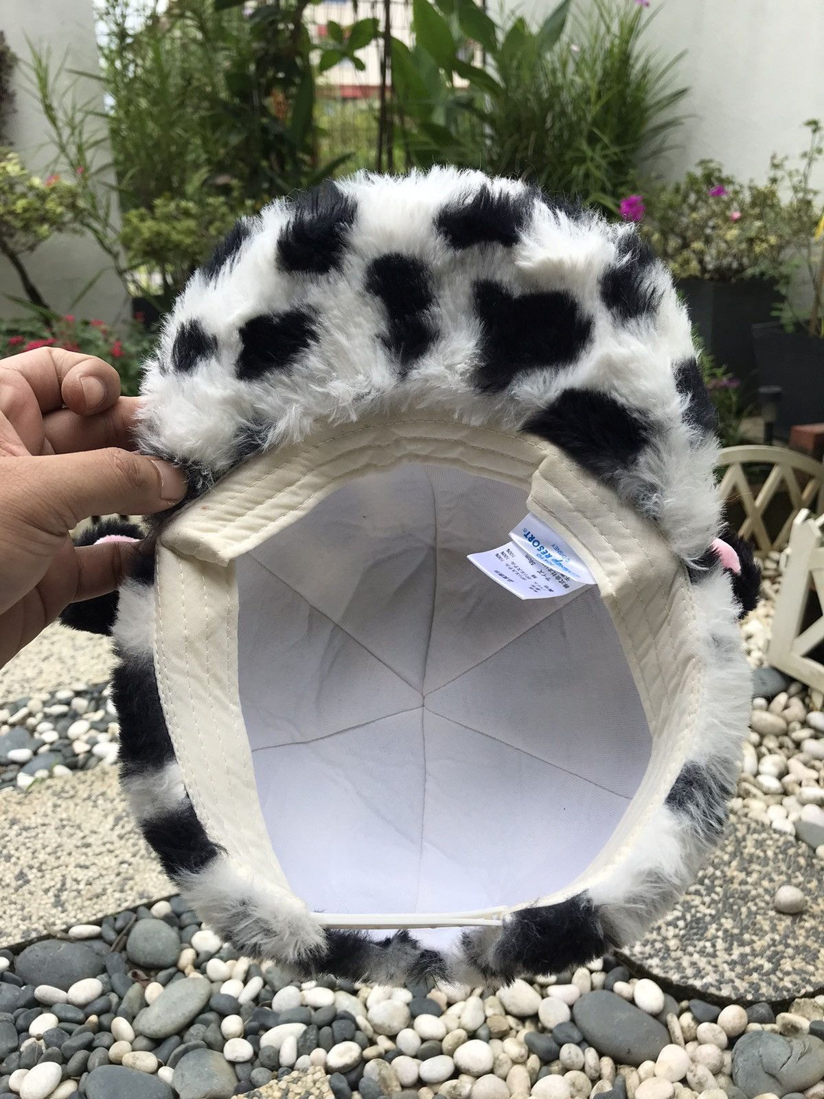 Disney × Japanese Brand AUTHENTIC 101 DALMATIAN FULL FAUX FUR CAP HAT Size ONE SIZE - 7 Thumbnail