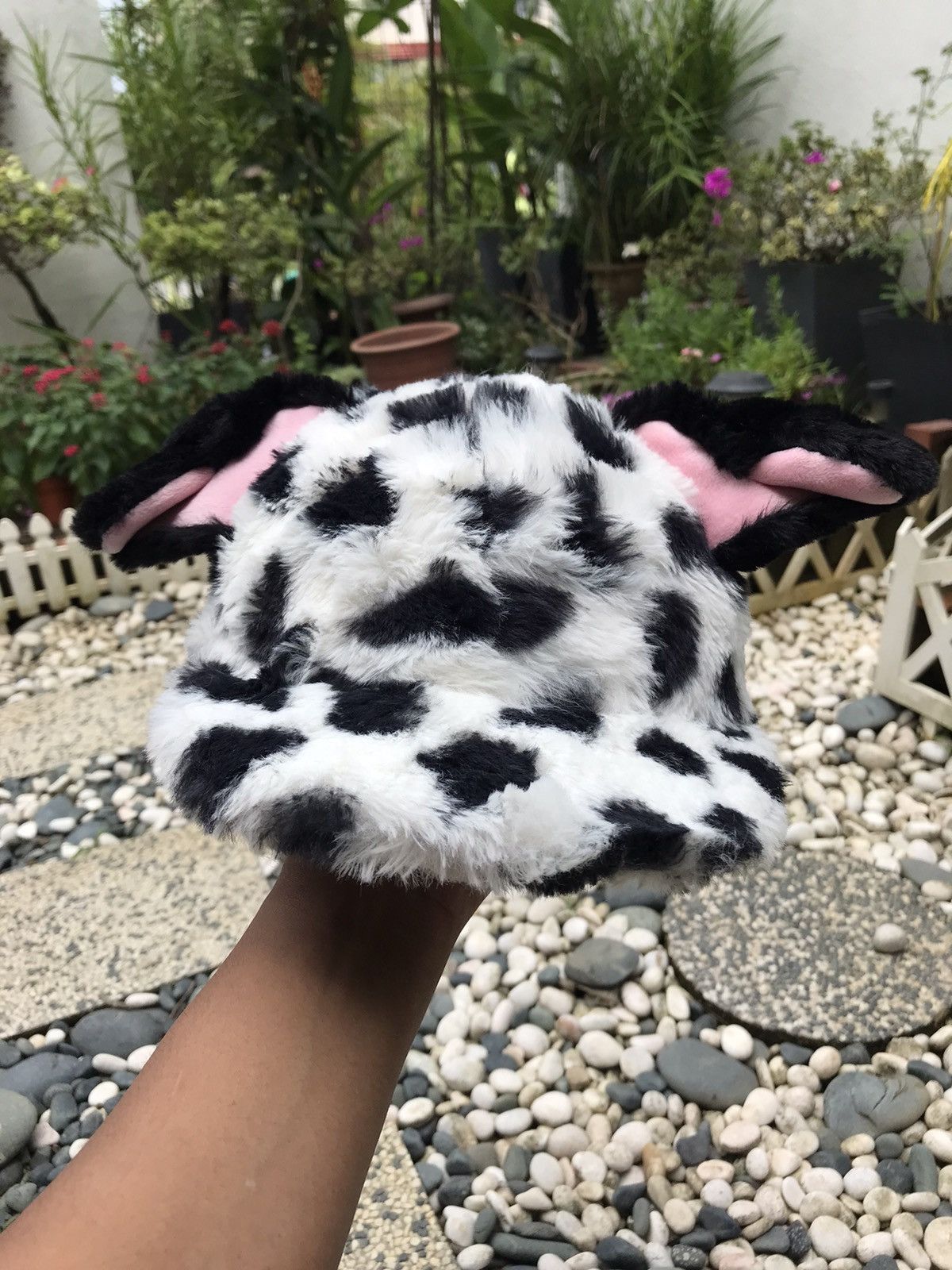 Disney × Japanese Brand AUTHENTIC 101 DALMATIAN FULL FAUX FUR CAP HAT Size ONE SIZE - 3 Thumbnail