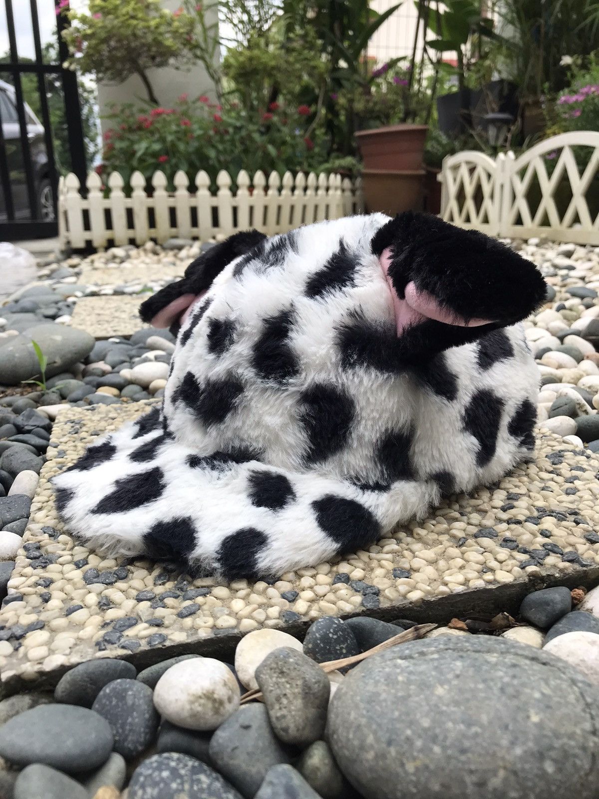 Disney × Japanese Brand AUTHENTIC 101 DALMATIAN FULL FAUX FUR CAP HAT Size ONE SIZE - 1 Thumbnail