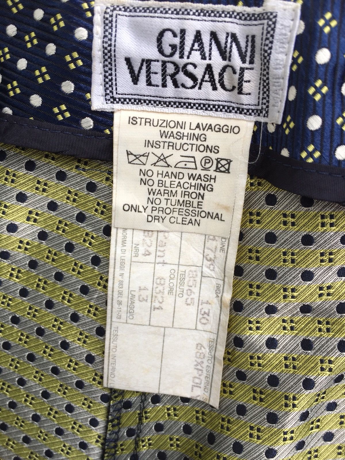 Versace Vintage GIANNI VERSACE All Overprint High Waist Pants Size US 26 / EU 42 - 8 Thumbnail
