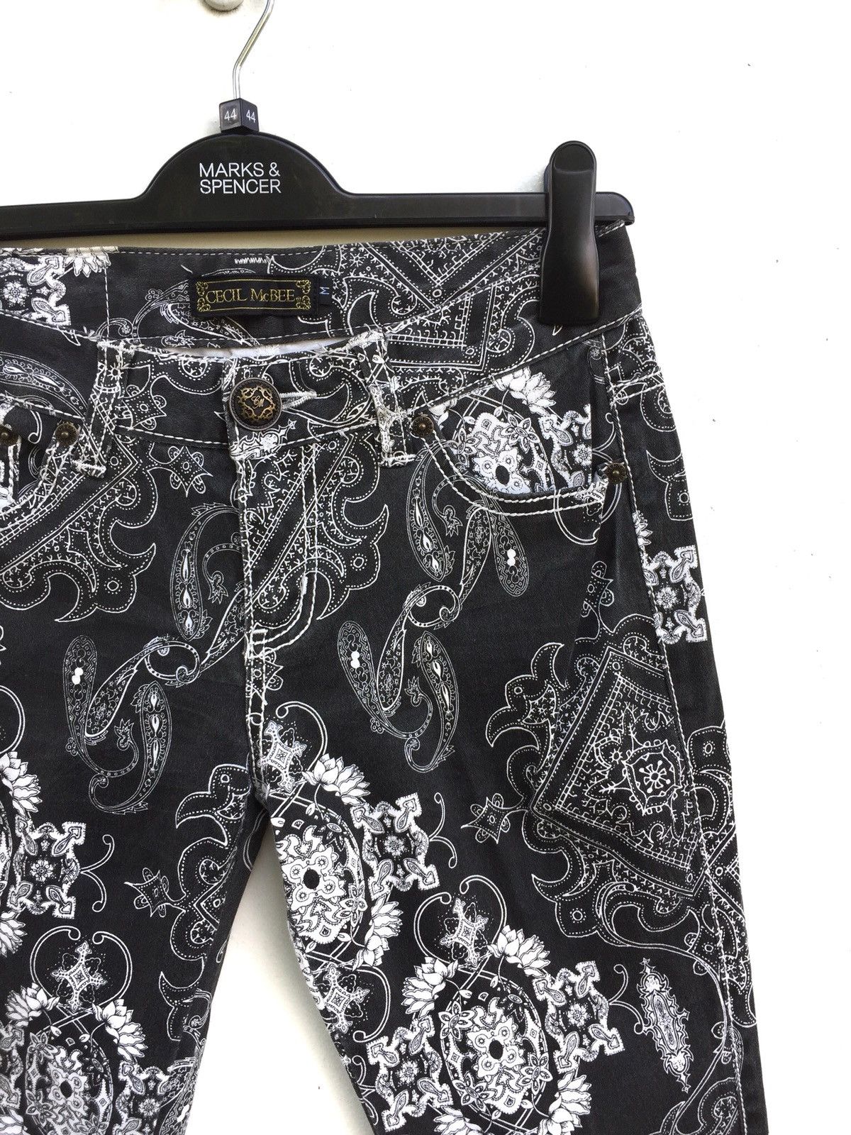 Designer × Japanese Brand Japanese Brand Cecil McBee Paisley Skinny Pants Size US 27 - 5 Thumbnail