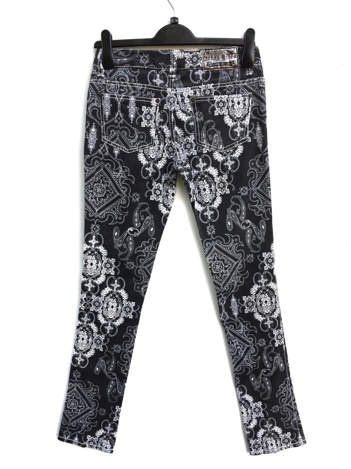 Designer × Japanese Brand Japanese Brand Cecil McBee Paisley Skinny Pants Size US 27 - 2 Thumbnail